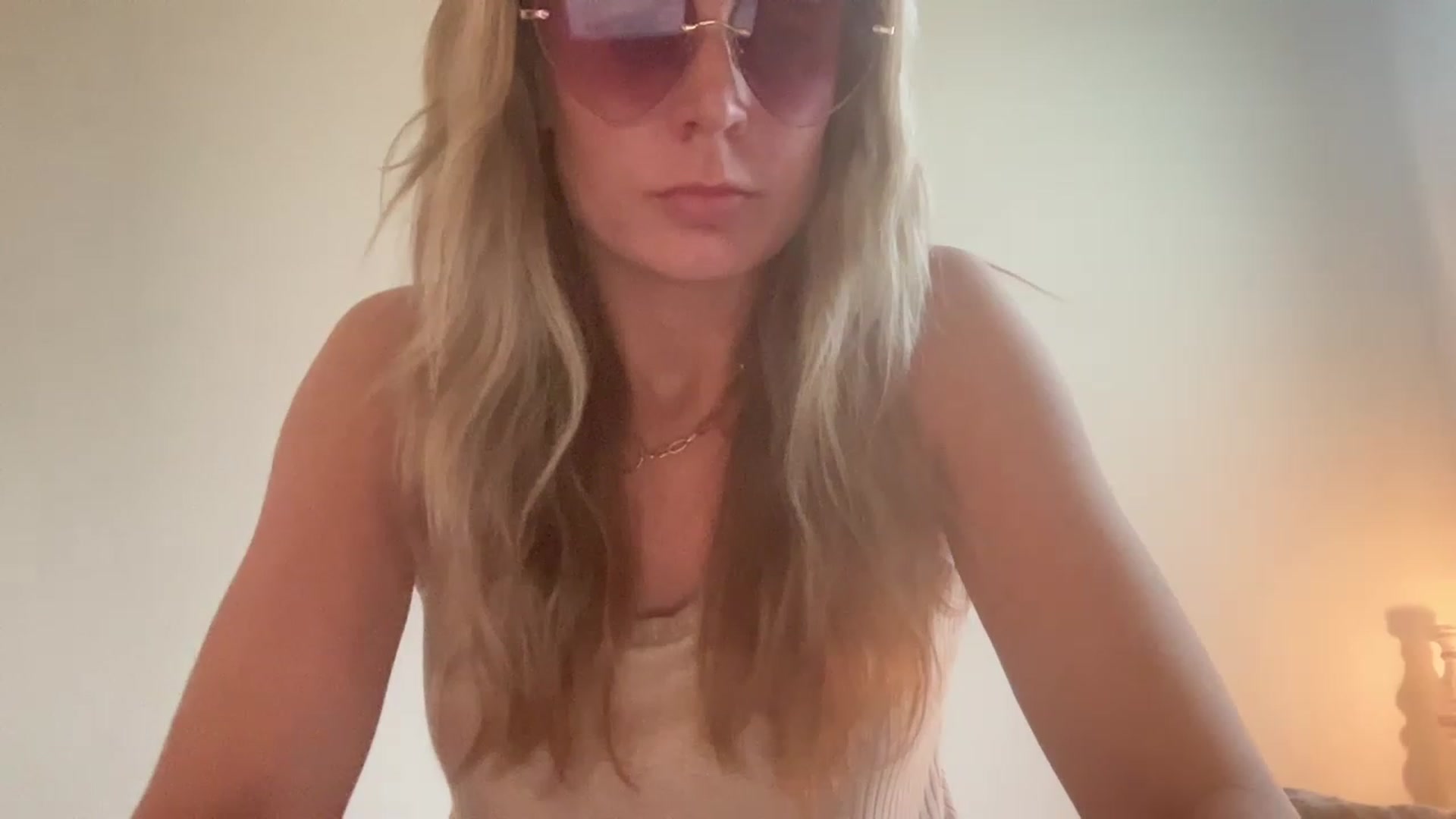 Gallery image thumbnail from laalalalaa's myfreecams stream on, 05/13/2023, 15:31 image 1 of 20