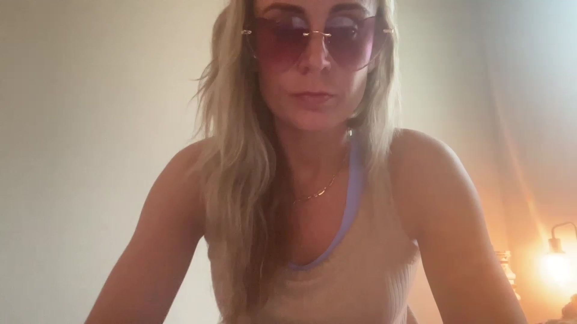 Gallery image thumbnail from laalalalaa's myfreecams stream on, 05/13/2023, 15:31 image 14 of 20