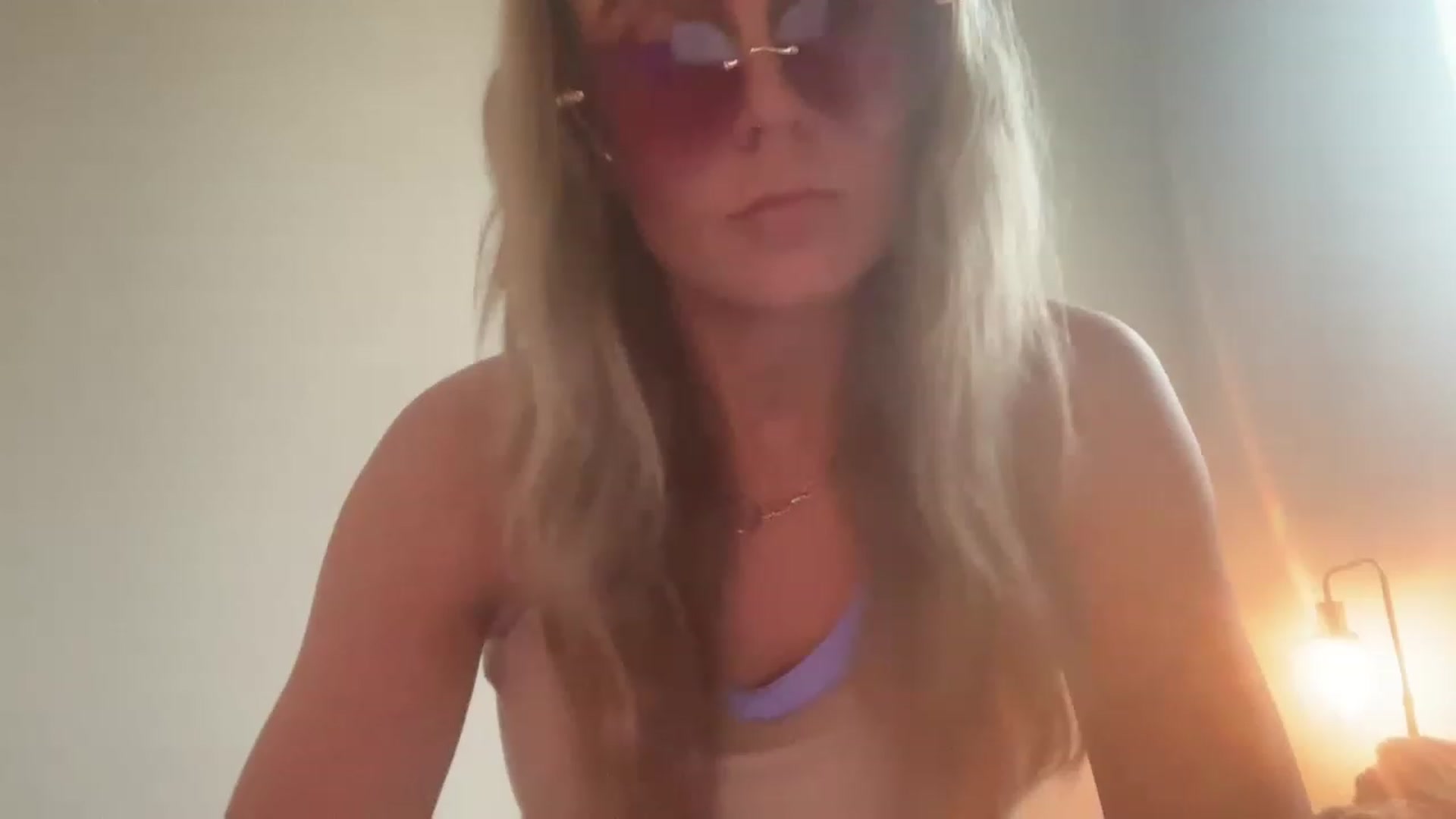 Gallery image thumbnail from laalalalaa's myfreecams stream on, 05/13/2023, 15:51 image 19 of 20