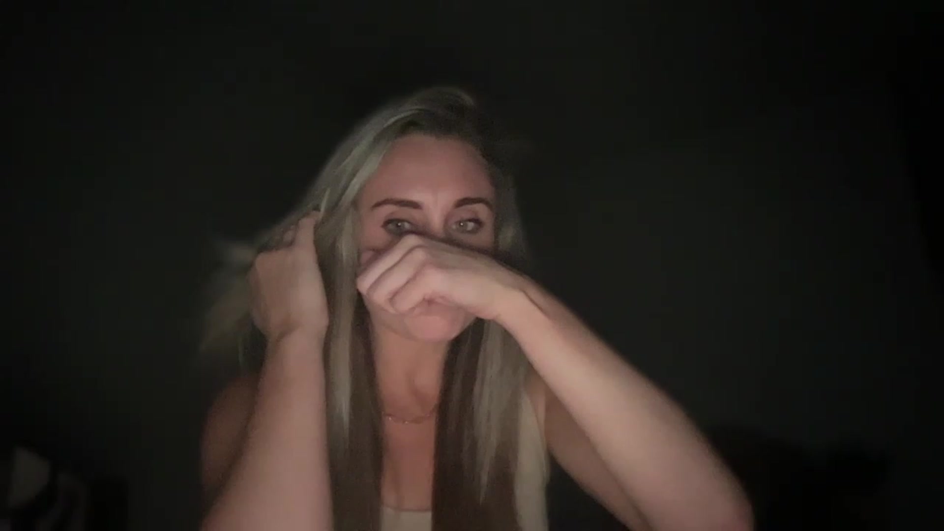 Gallery image thumbnail from laalalalaa's myfreecams stream on, 05/15/2023, 01:48 image 14 of 20