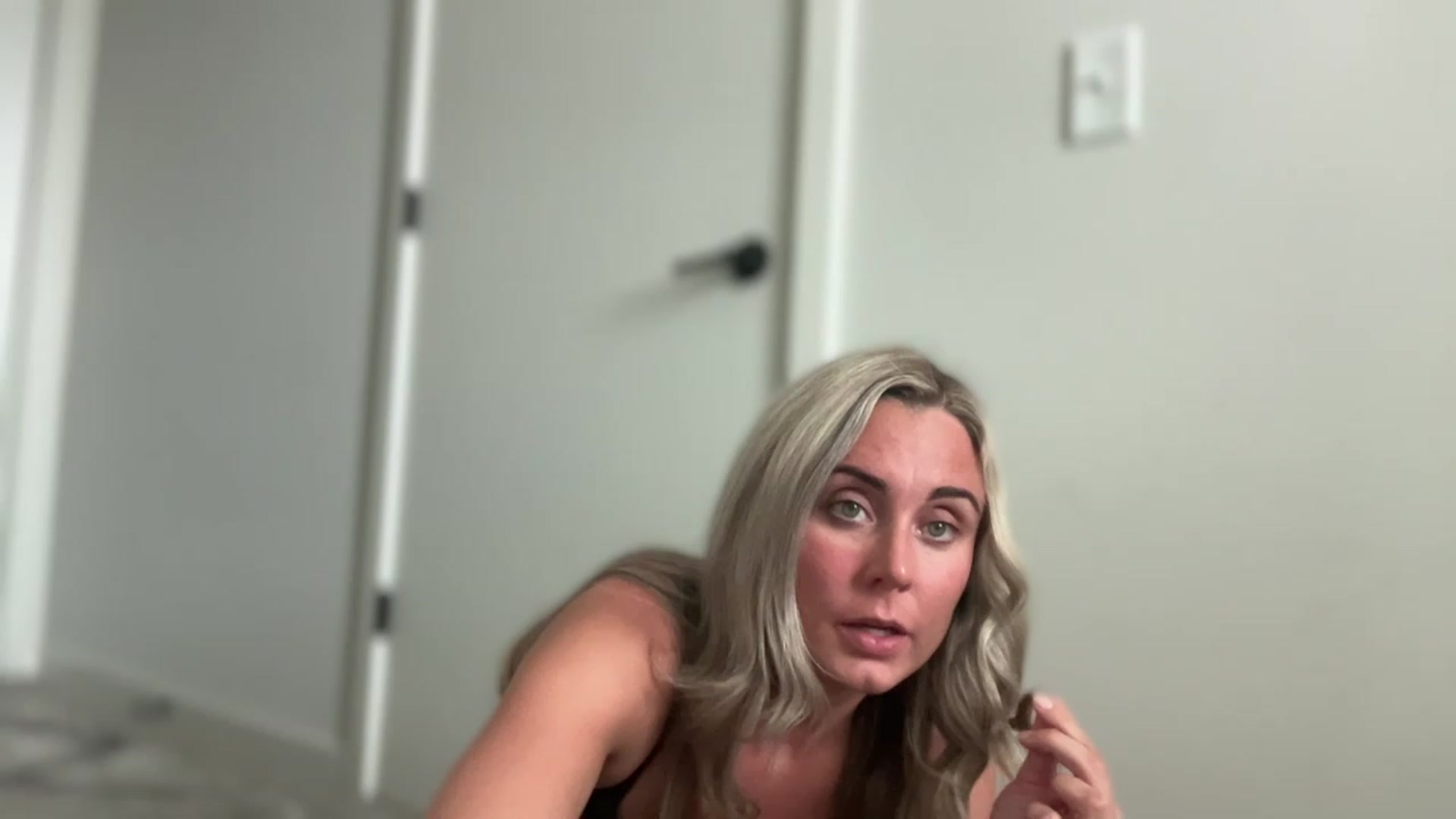 Gallery image thumbnail from laalalalaa's myfreecams stream on, 06/16/2023, 22:57 image 8 of 20