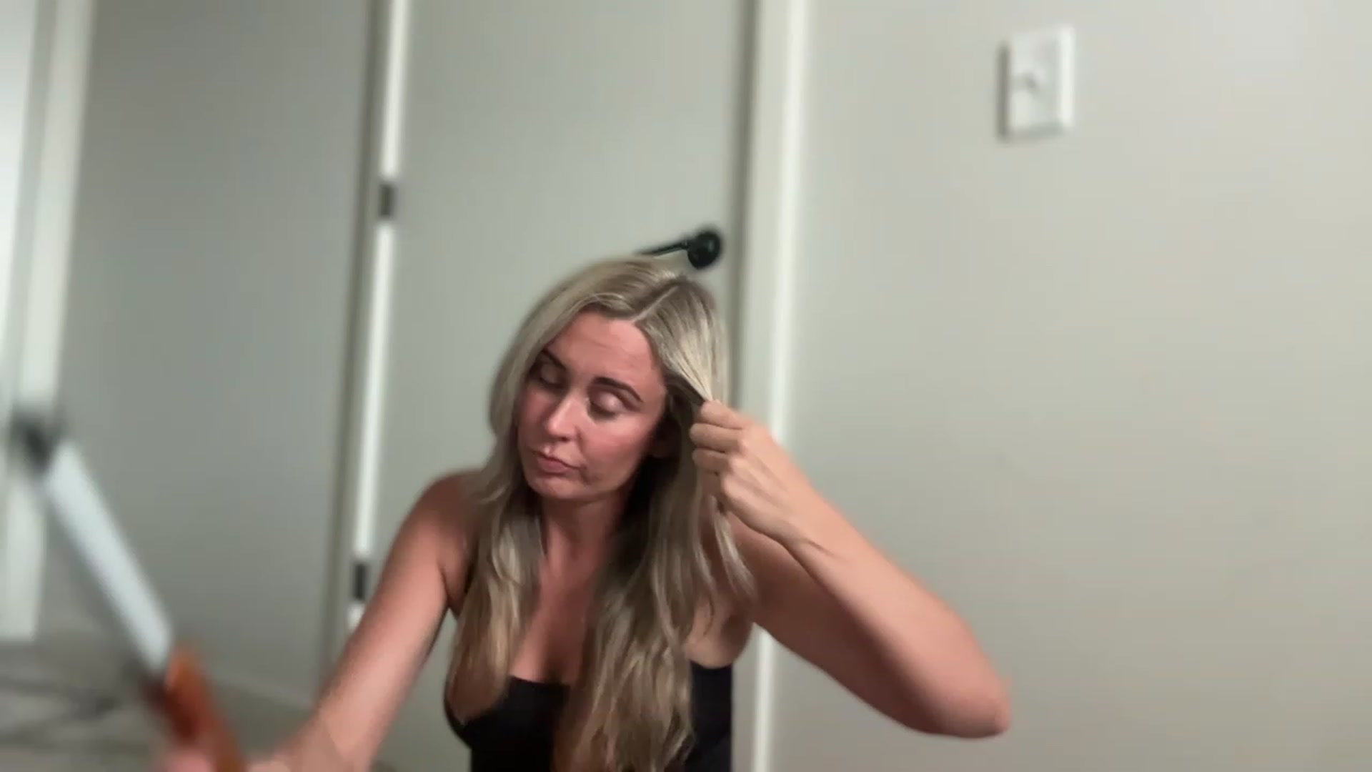 Gallery image thumbnail from laalalalaa's myfreecams stream on, 06/16/2023, 22:57 image 6 of 20