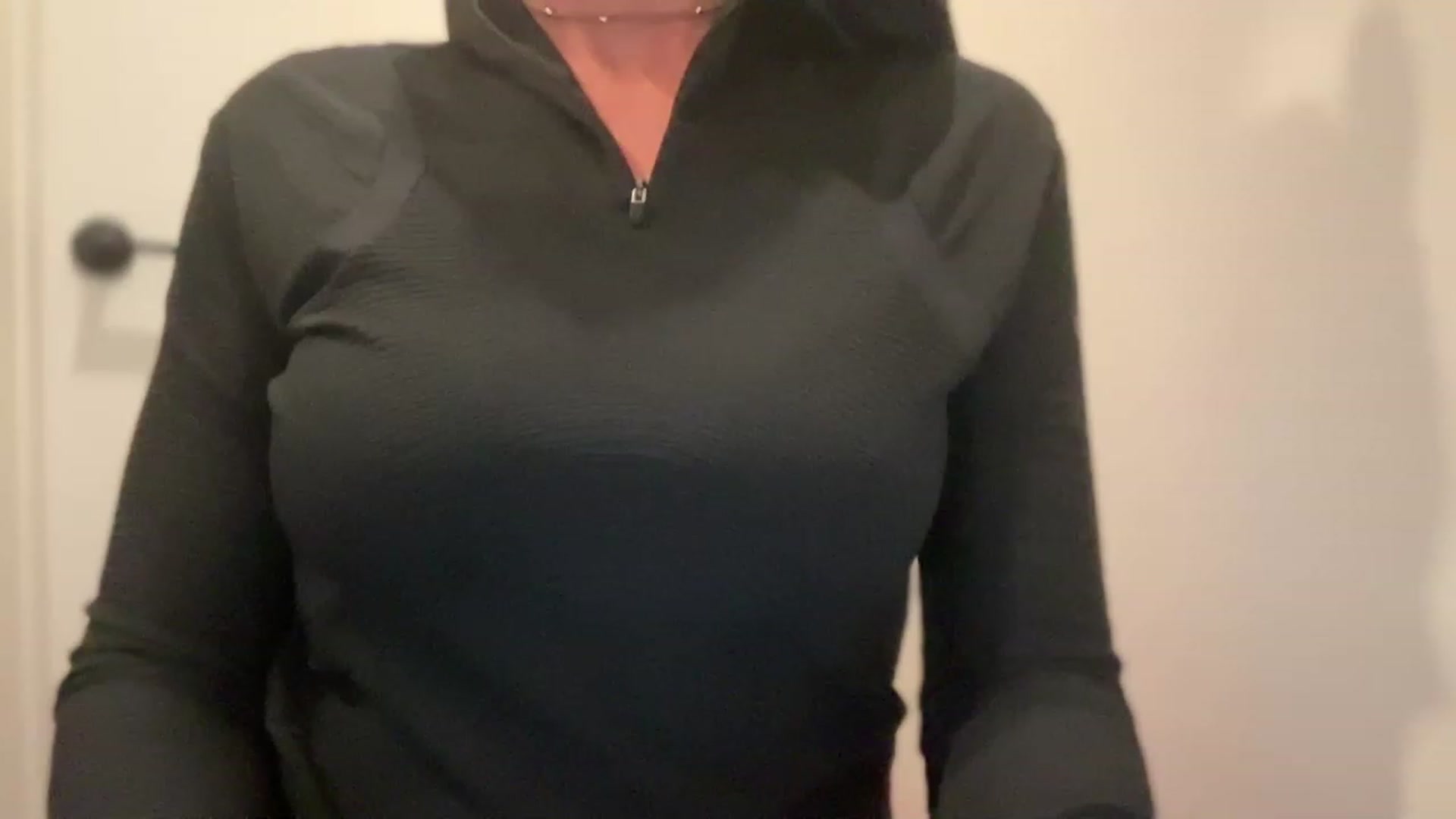 Gallery image thumbnail from laalalalaa's myfreecams stream on, 07/13/2023, 01:26 image 7 of 20