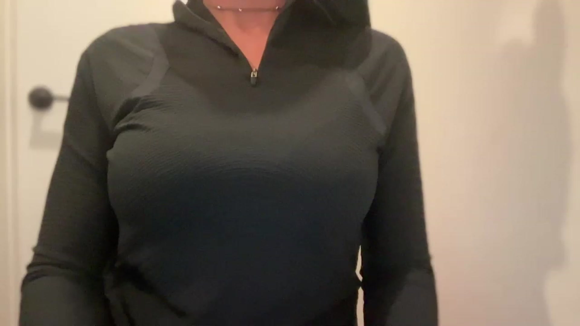 Gallery image thumbnail from laalalalaa's myfreecams stream on, 07/13/2023, 01:26 image 6 of 20