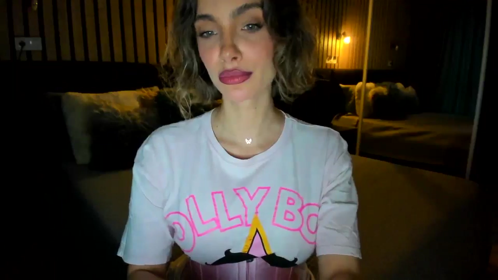Gallery image thumbnail from lady_llama's myfreecams stream on, 03/10/2025, 16:30 image 18 of 20