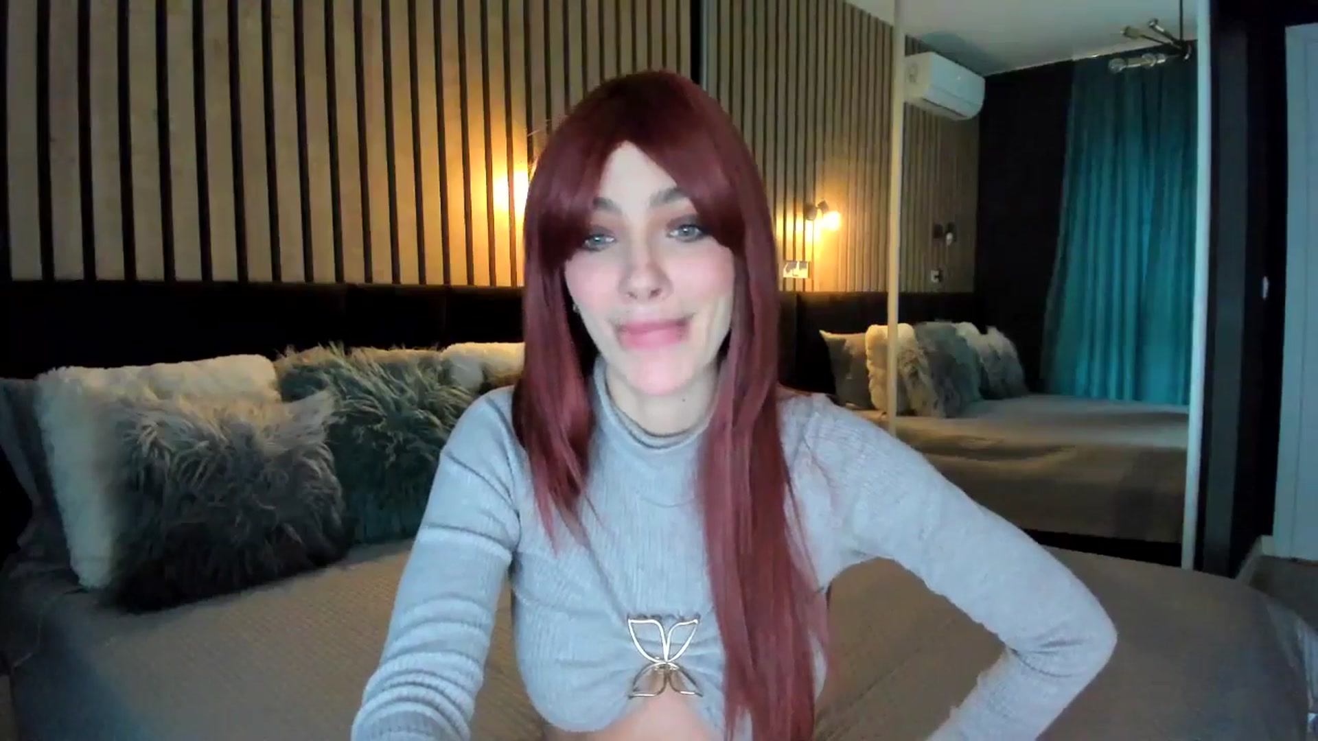 Gallery image thumbnail from lady_llama's myfreecams stream on, 03/29/2025, 15:37 image 17 of 20