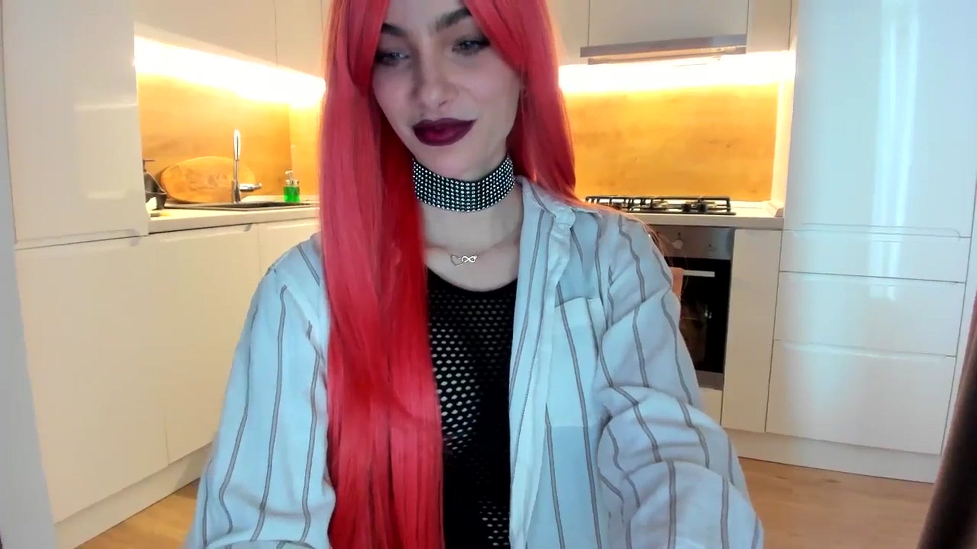 Gallery image thumbnail from lady_llama's myfreecams stream on, 04/15/2025, 13:28 image 10 of 20