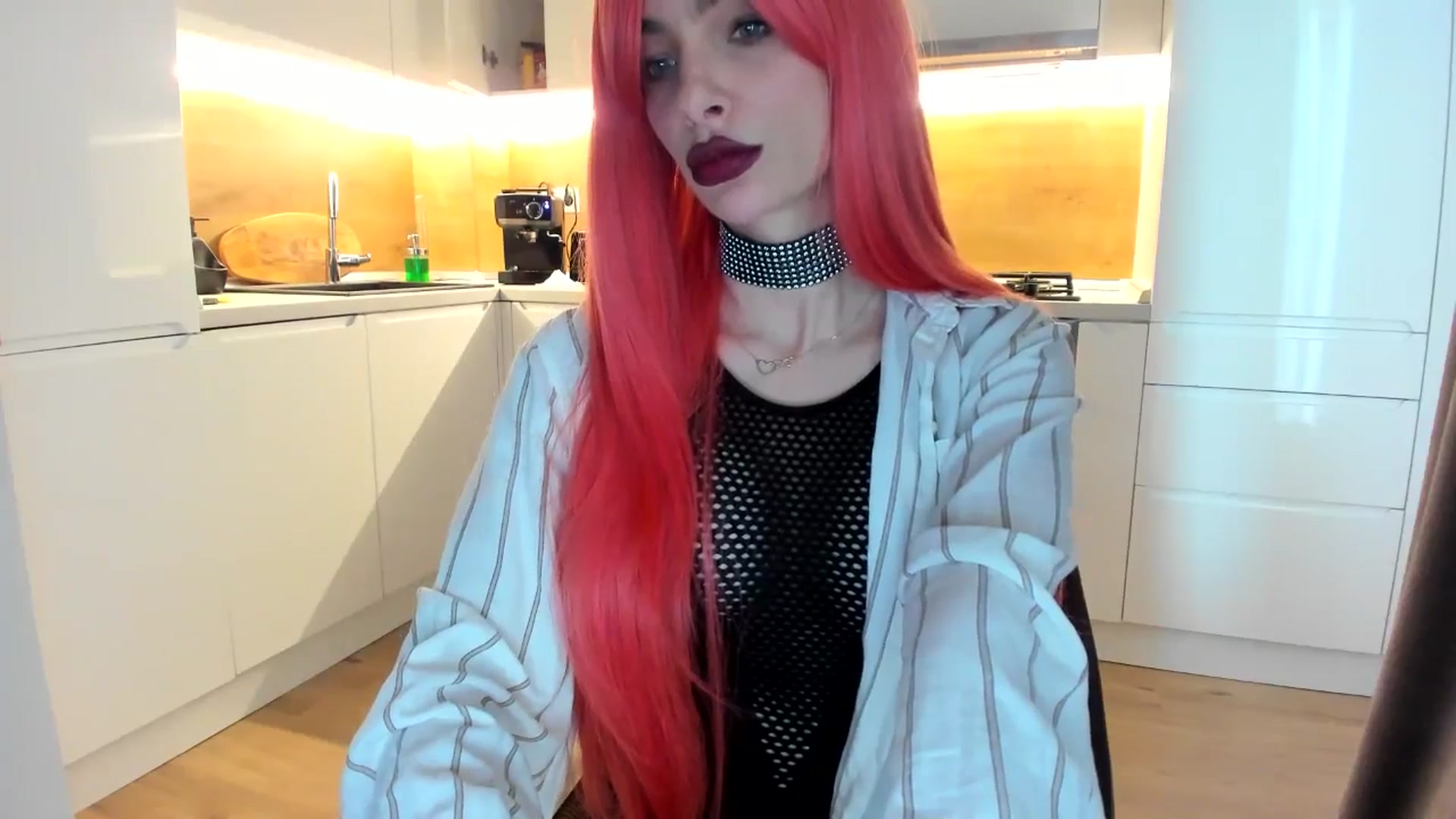 Gallery image thumbnail from lady_llama's myfreecams stream on, 04/15/2025, 13:28 image 8 of 20