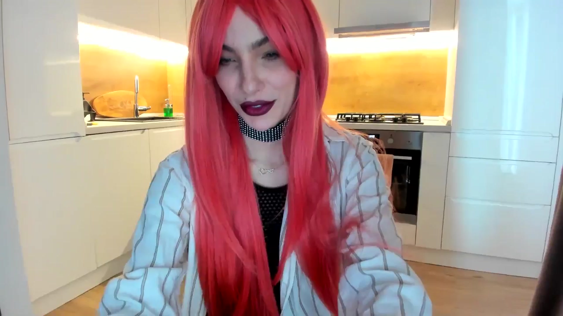 Gallery image thumbnail from lady_llama's myfreecams stream on, 04/15/2025, 13:28 image 12 of 20