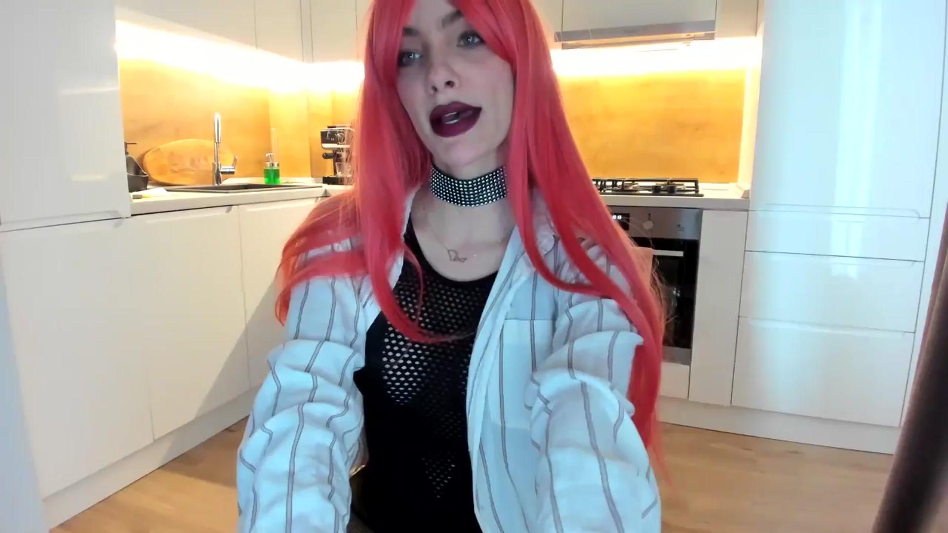 Gallery image thumbnail from lady_llama's myfreecams stream on, 04/15/2025, 13:28 image 6 of 20