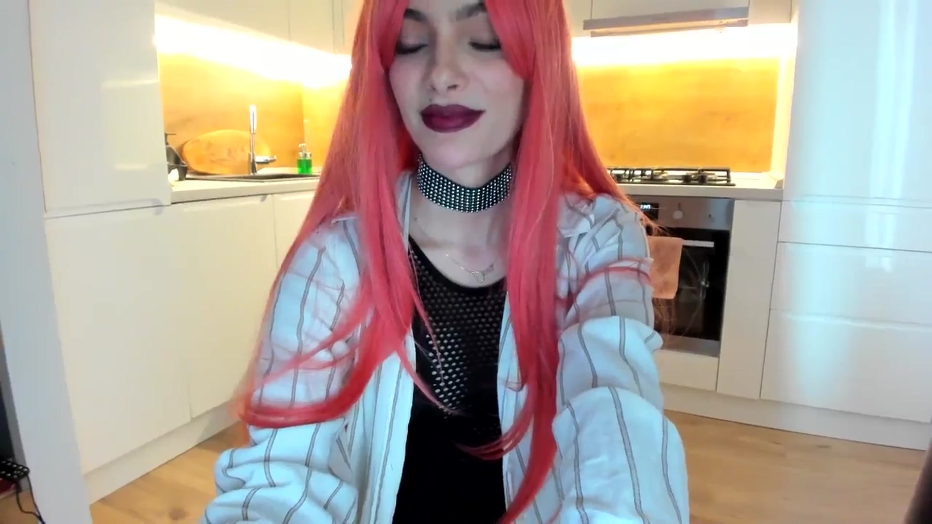 Gallery image thumbnail from lady_llama's myfreecams stream on, 04/15/2025, 14:55 image 7 of 20