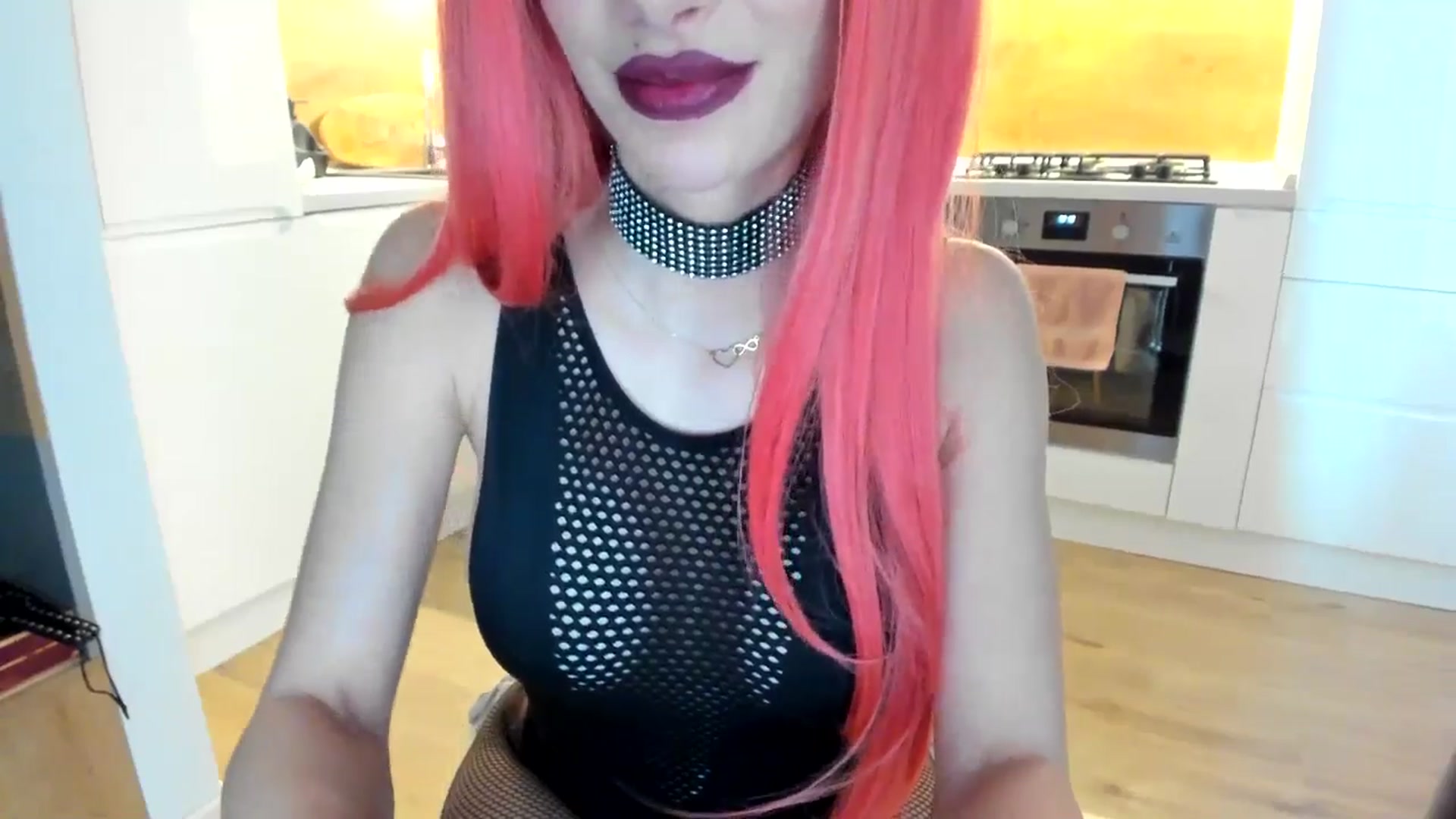Gallery image thumbnail from lady_llama's myfreecams stream on, 04/15/2025, 14:55 image 13 of 20