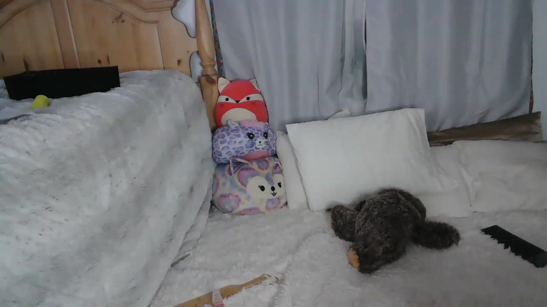 Gallery image thumbnail from ladyy_lilith's myfreecams stream on, 06/17/2023, 22:28 image 12 of 20