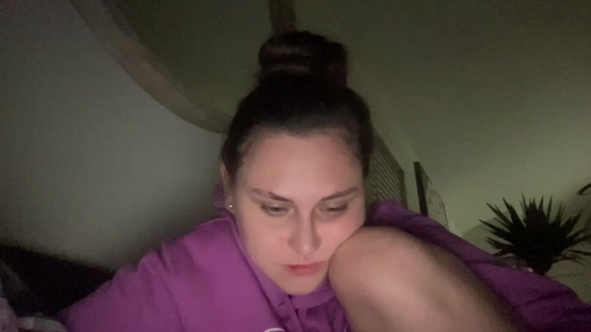 Gallery image thumbnail from lana2437's myfreecams stream on, 08/25/2024, 09:07 image 19 of 20