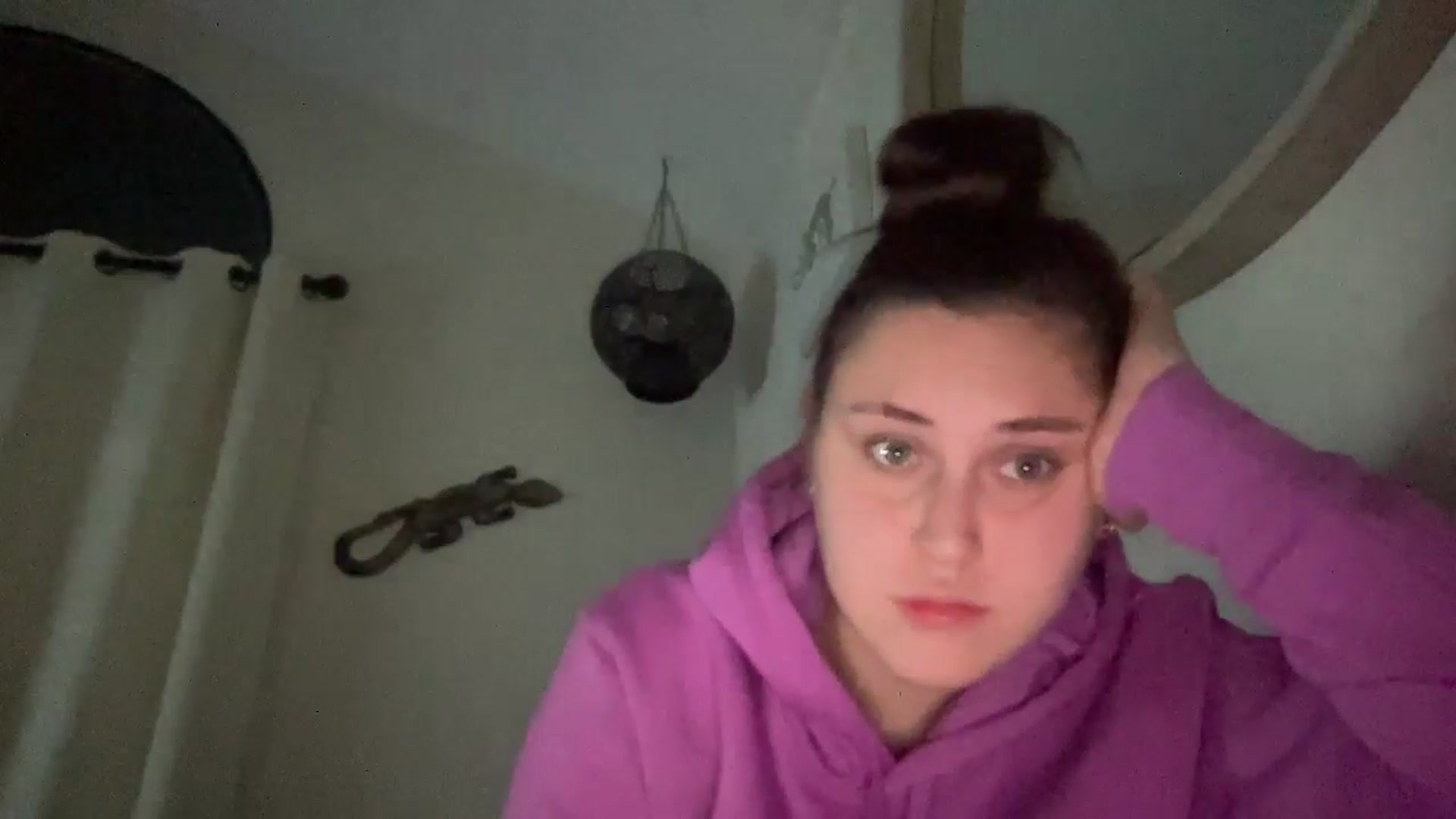 Gallery image thumbnail from lana2437's myfreecams stream on, 08/25/2024, 09:45 image 5 of 20