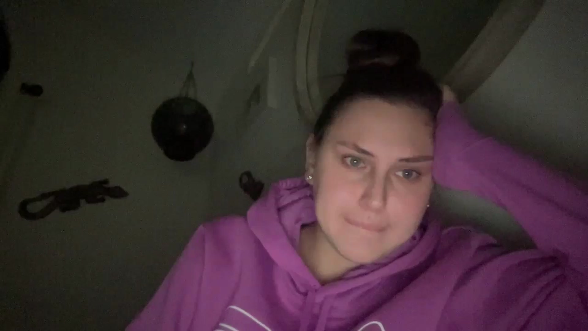 Gallery image thumbnail from lana2437's myfreecams stream on, 08/25/2024, 09:45 image 13 of 20
