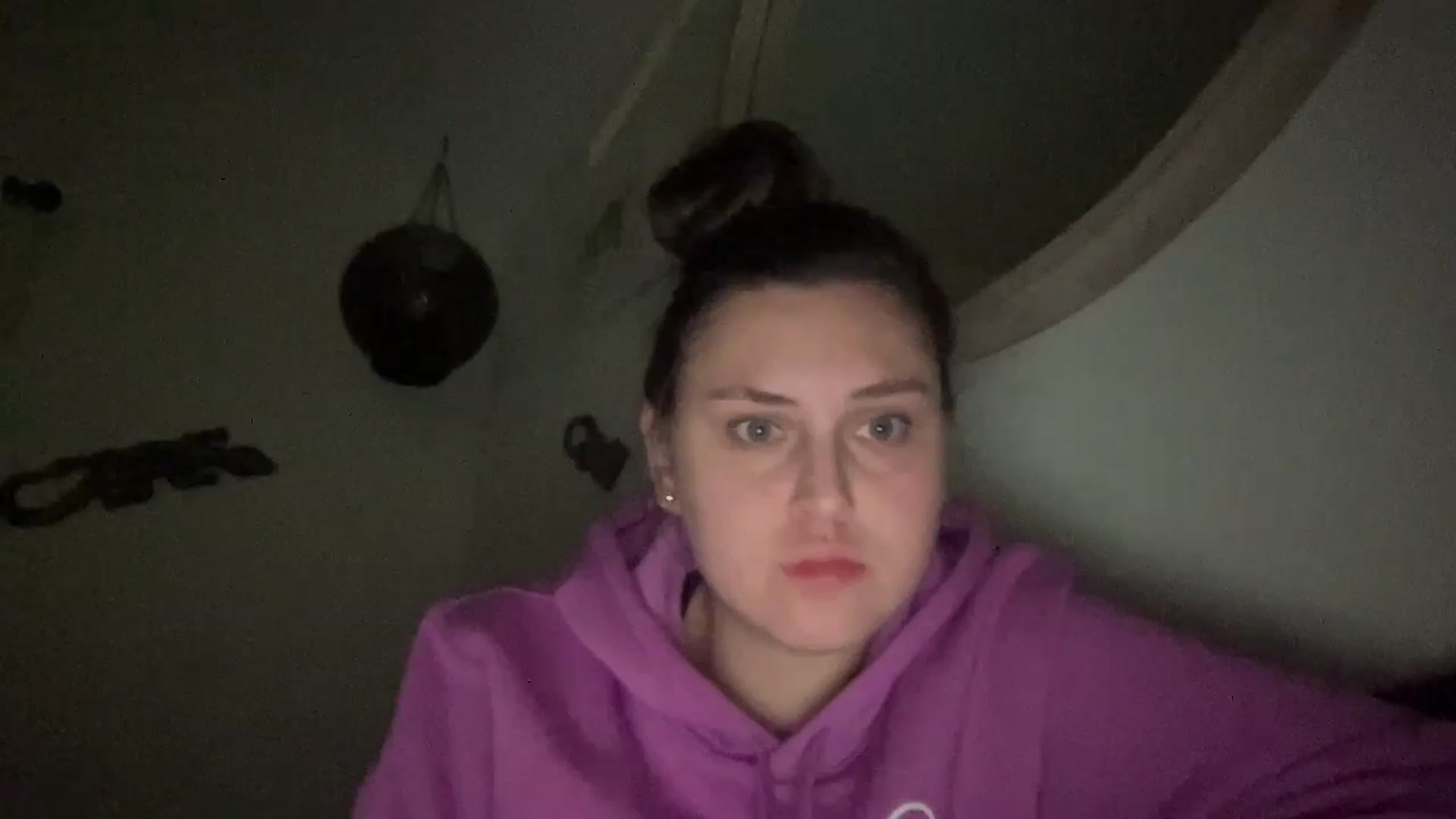 Gallery image thumbnail from lana2437's myfreecams stream on, 08/25/2024, 10:31 image 9 of 20