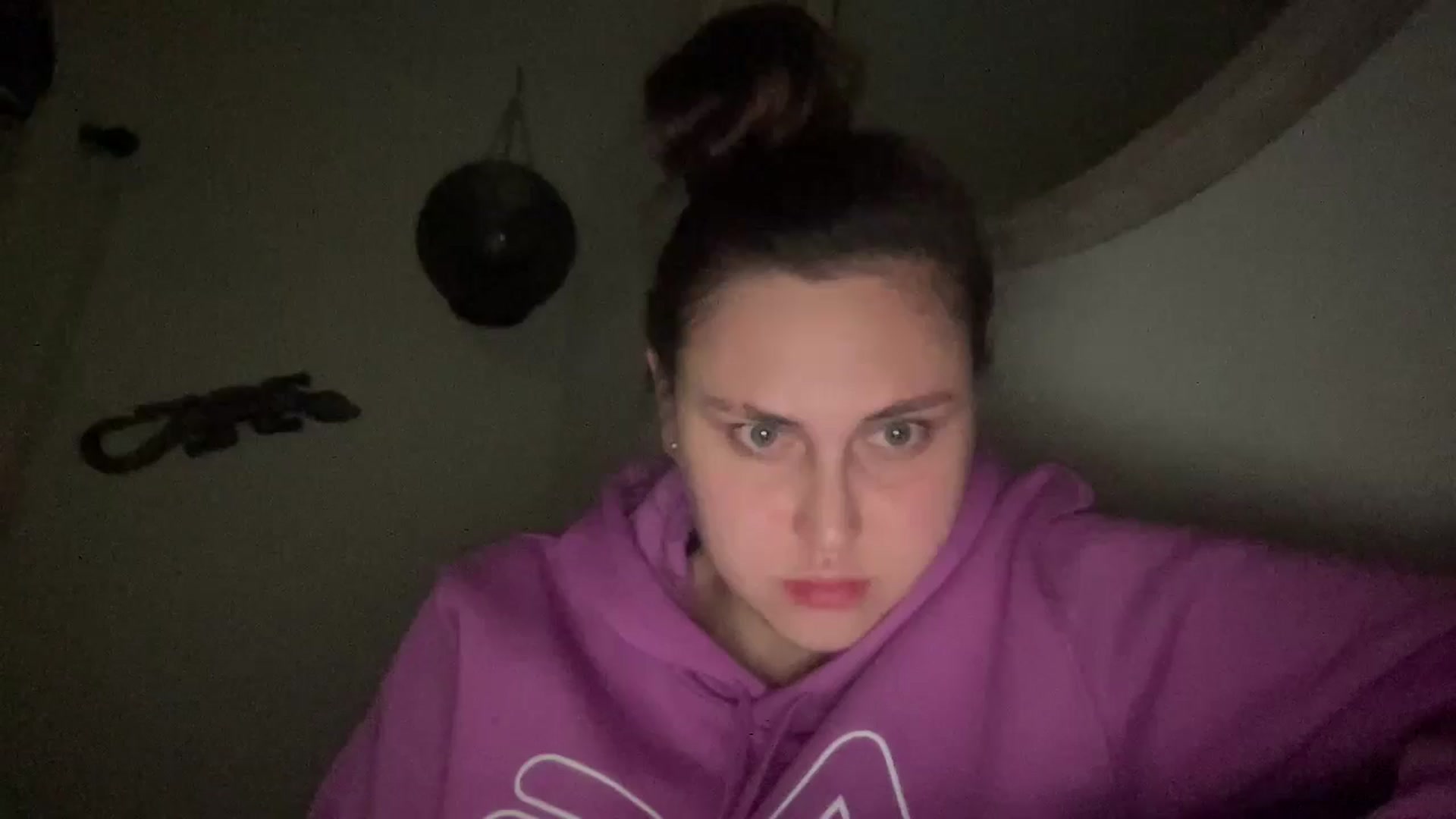 Gallery image thumbnail from lana2437's myfreecams stream on, 08/25/2024, 10:31 image 3 of 20