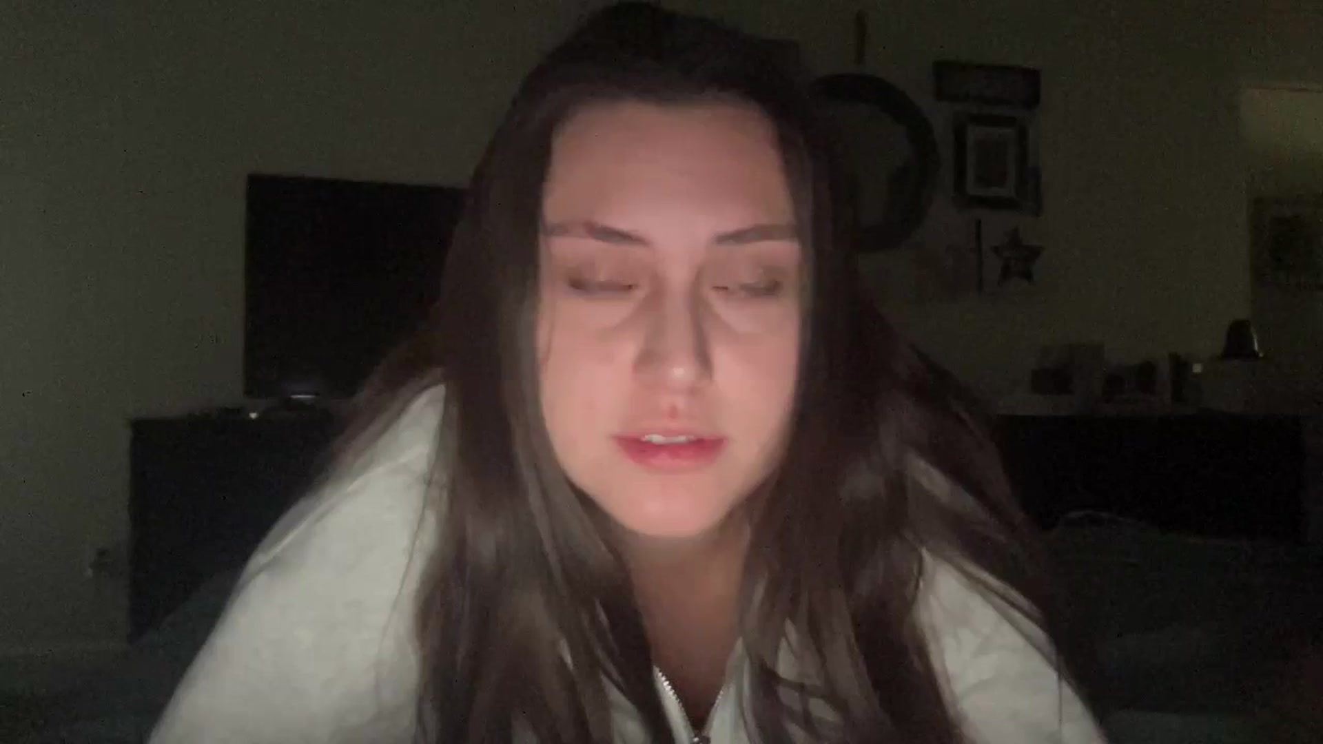 Gallery image thumbnail from lana2437's myfreecams stream on, 08/25/2024, 21:09 image 7 of 20