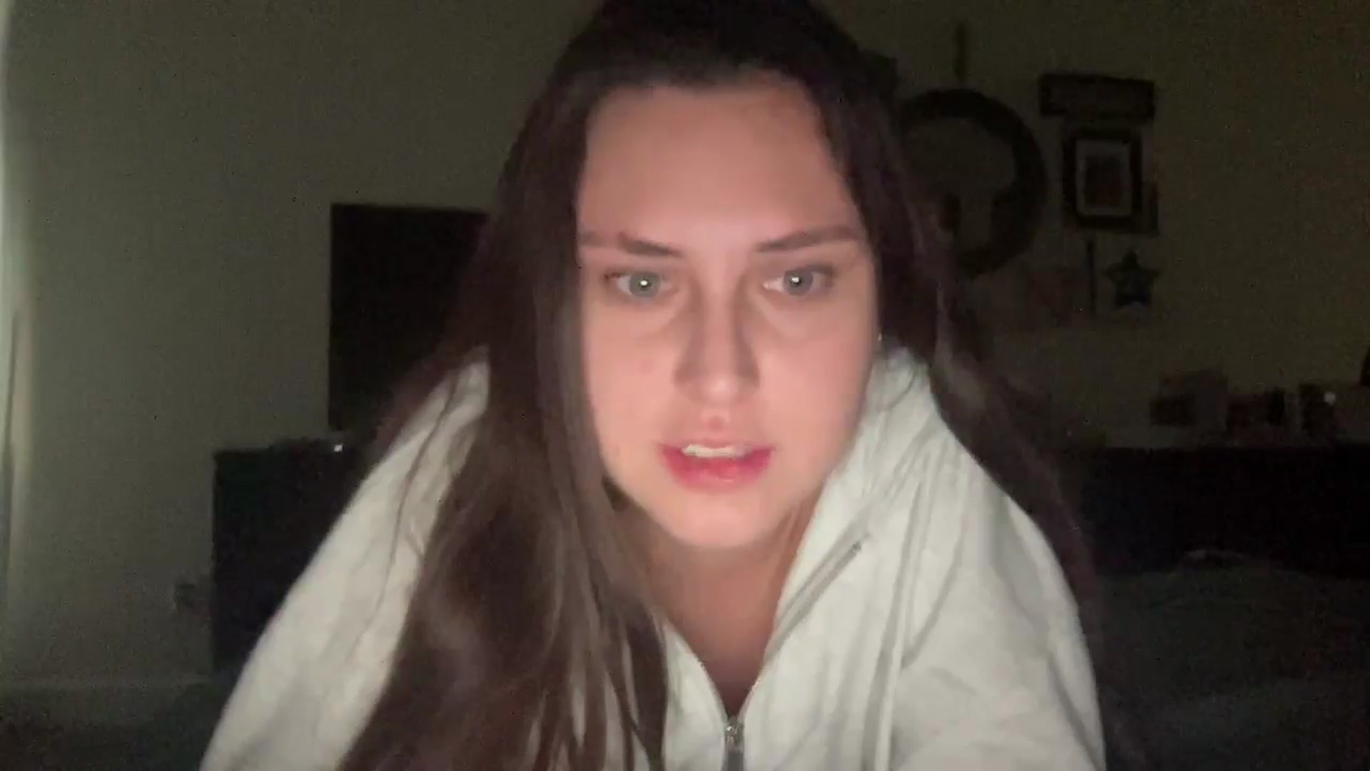 Gallery image thumbnail from lana2437's myfreecams stream on, 08/25/2024, 21:09 image 10 of 20