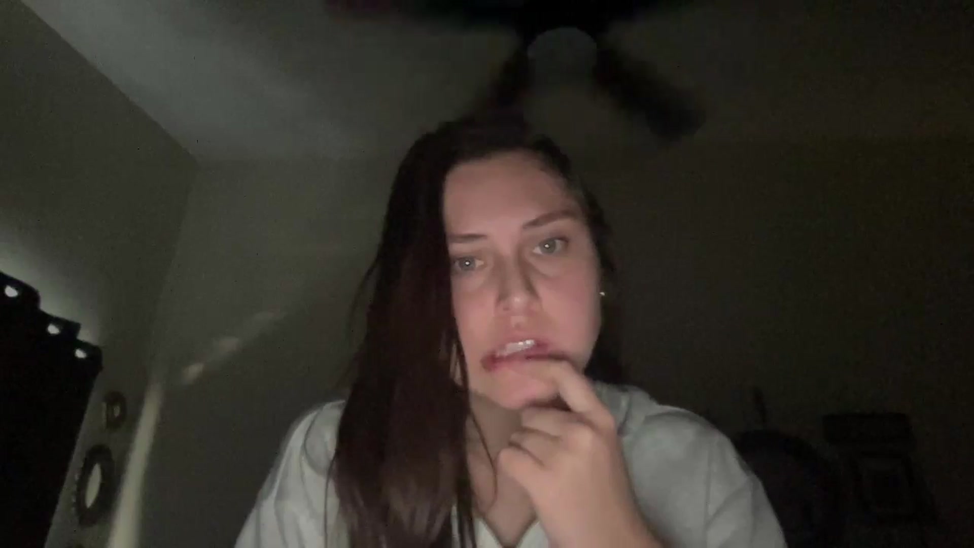 Gallery image thumbnail from lana2437's myfreecams stream on, 08/25/2024, 23:09 image 19 of 20