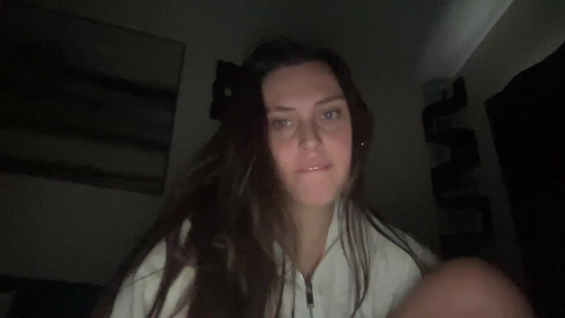 Gallery image thumbnail from lana2437's myfreecams stream on, 08/25/2024, 23:54 image 11 of 20