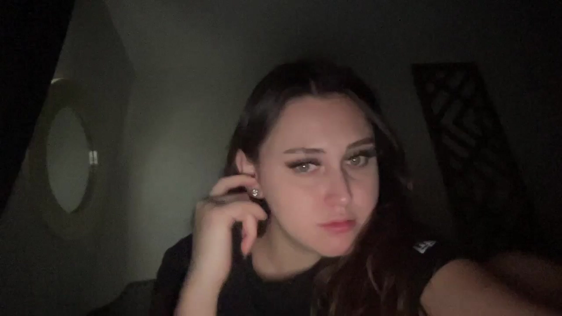 Gallery image thumbnail from lana2437's myfreecams stream on, 08/26/2024, 18:07 image 8 of 20