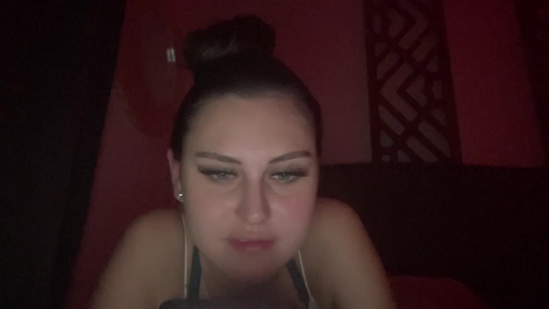Gallery image thumbnail from lana2437's myfreecams stream on, 08/27/2024, 10:01 image 7 of 20