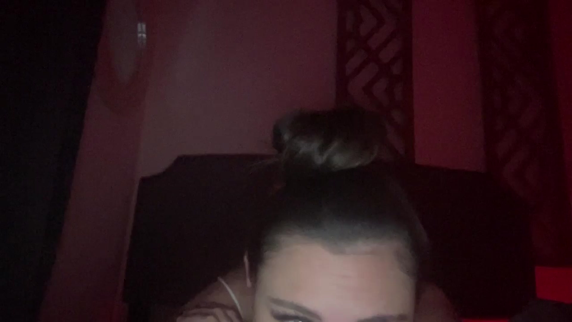 Gallery image thumbnail from lana2437's myfreecams stream on, 08/27/2024, 10:01 image 9 of 20