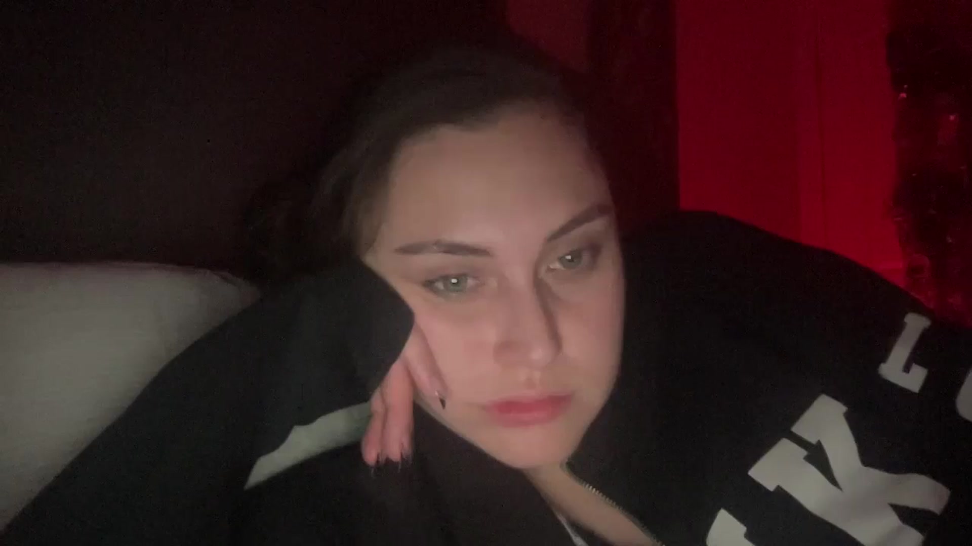Gallery image thumbnail from lana2437's myfreecams stream on, 08/27/2024, 11:58 image 15 of 20