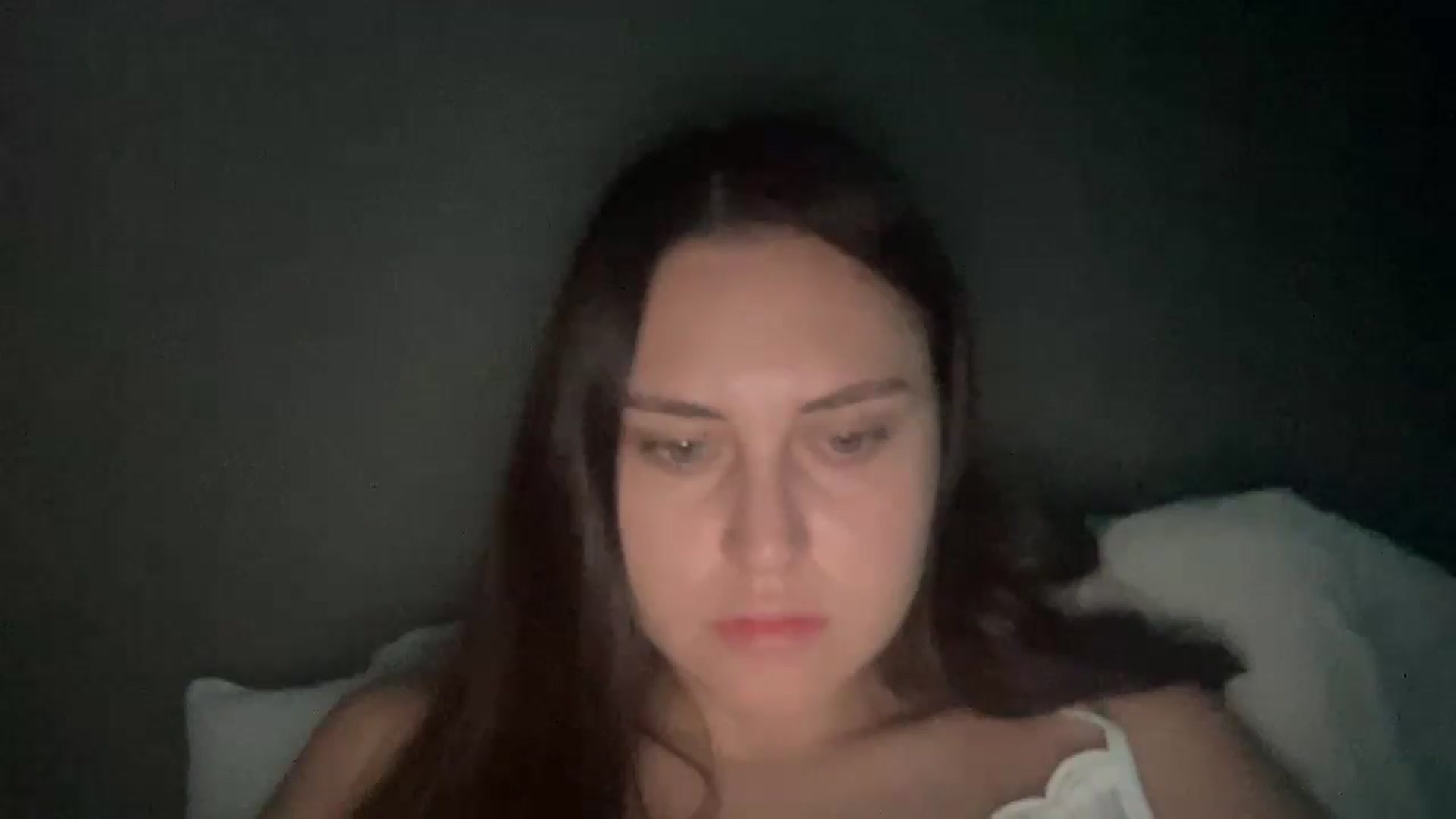 Gallery image thumbnail from lana2437's myfreecams stream on, 08/27/2024, 20:34 image 6 of 20