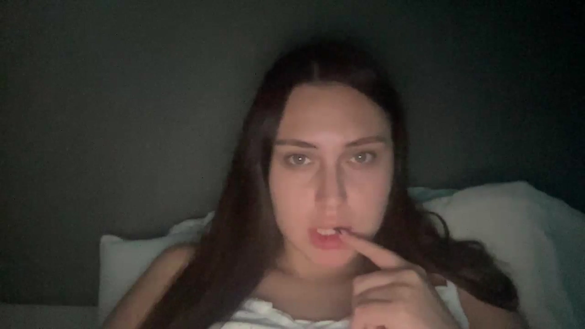 Gallery image thumbnail from lana2437's myfreecams stream on, 08/27/2024, 20:34 image 20 of 20