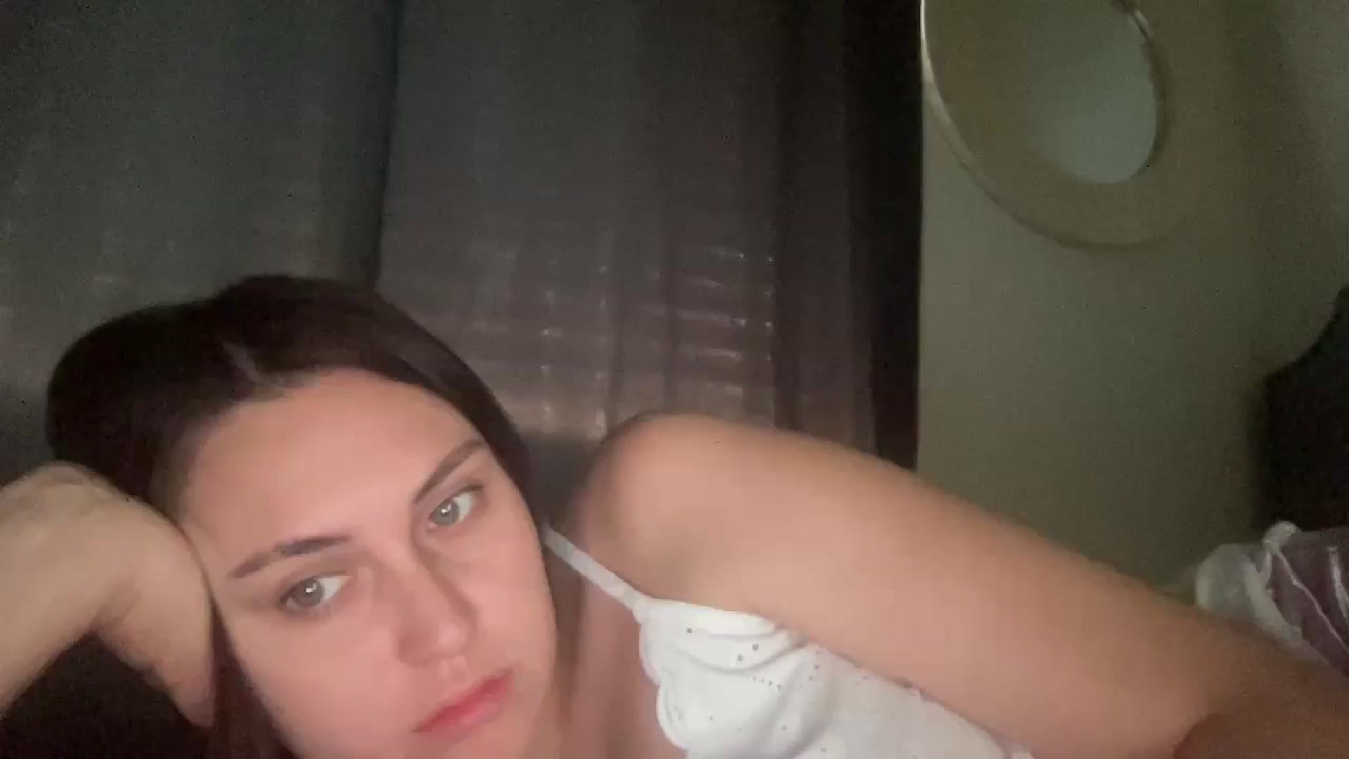 Gallery image thumbnail from lana2437's myfreecams stream on, 08/27/2024, 21:58 image 15 of 20