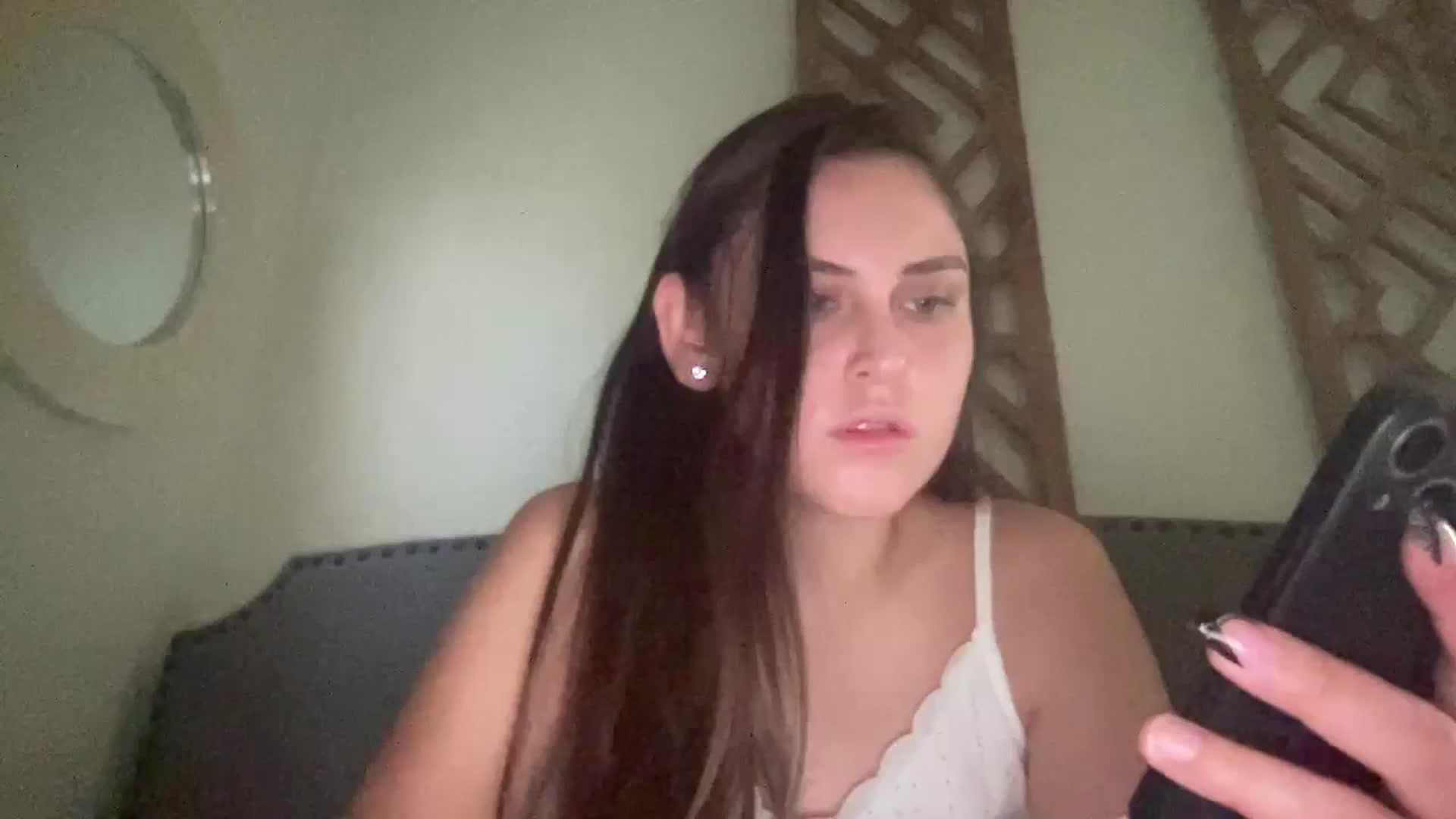 Gallery image thumbnail from lana2437's myfreecams stream on, 08/27/2024, 23:14 image 4 of 20