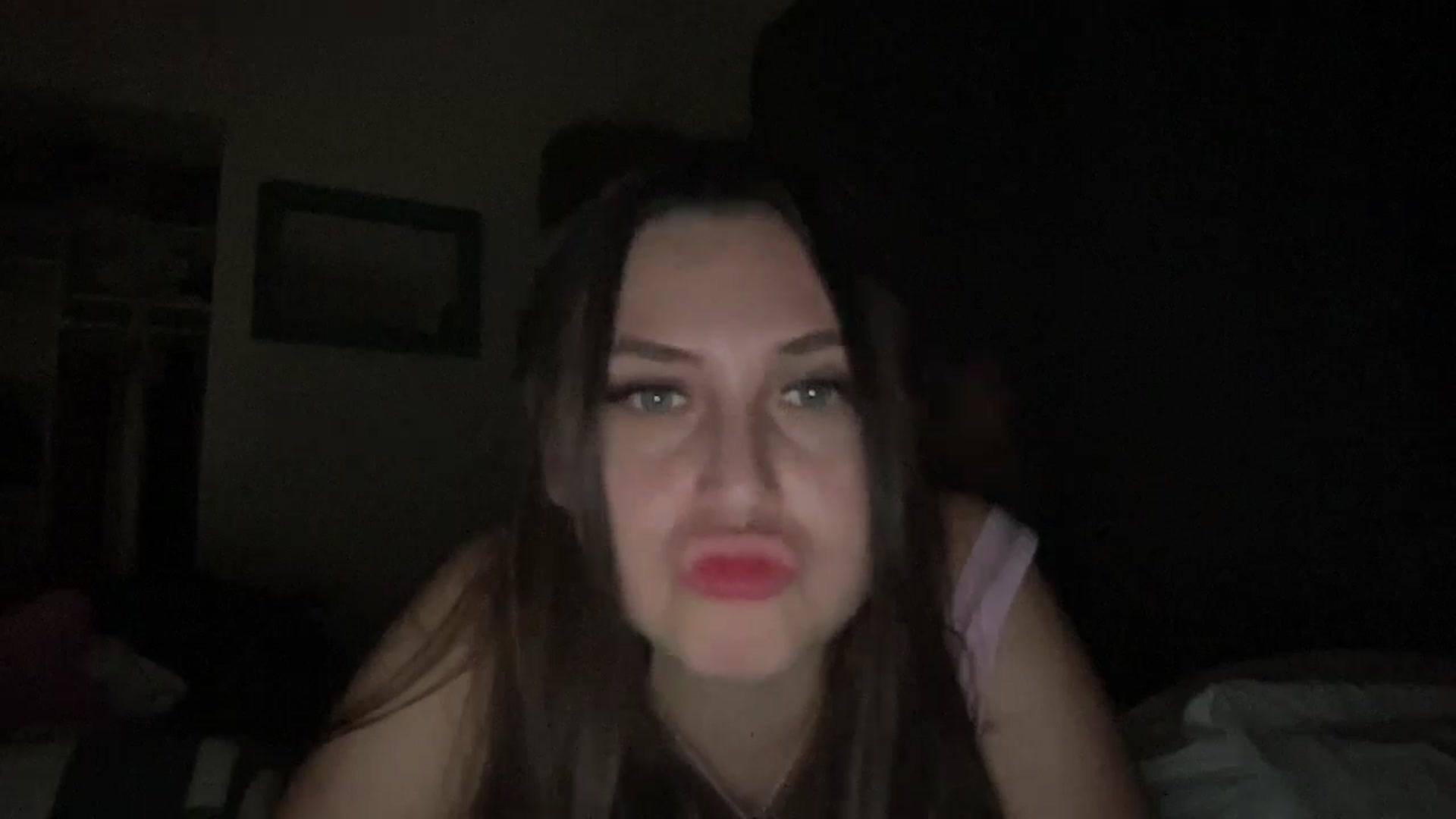Gallery image thumbnail from lana2437's myfreecams stream on, 08/30/2024, 07:37 image 16 of 20