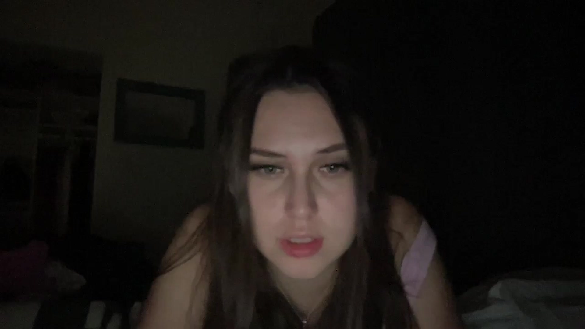 Gallery image thumbnail from lana2437's myfreecams stream on, 08/30/2024, 07:37 image 17 of 20