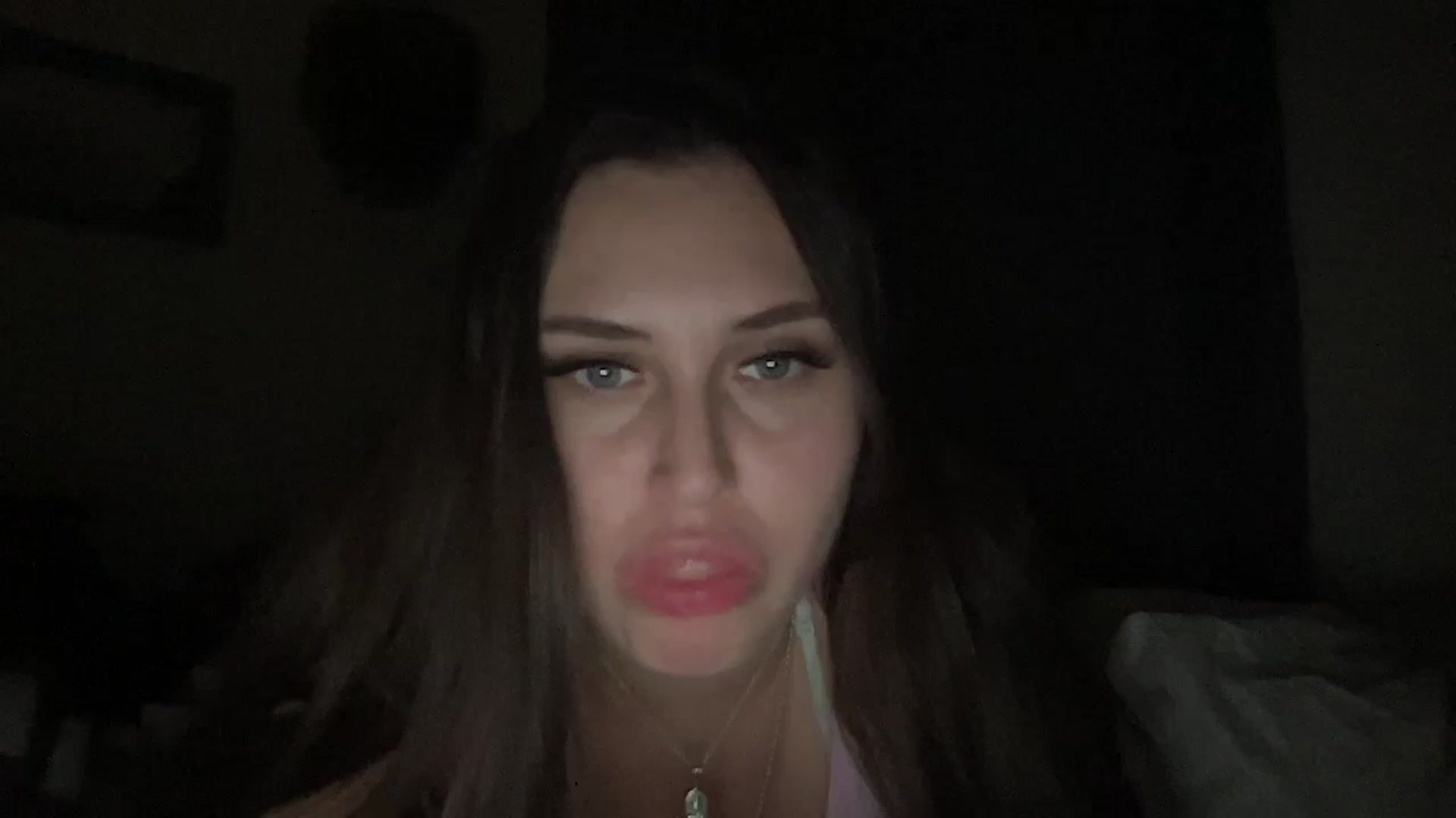 Gallery image thumbnail from lana2437's myfreecams stream on, 08/30/2024, 08:07 image 17 of 20