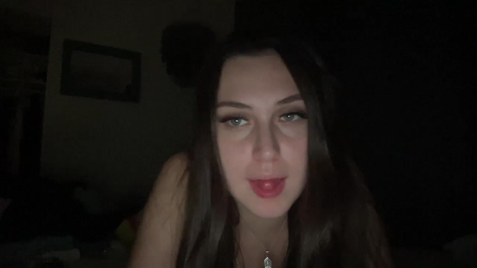 Gallery image thumbnail from lana2437's myfreecams stream on, 08/30/2024, 10:24 image 3 of 20