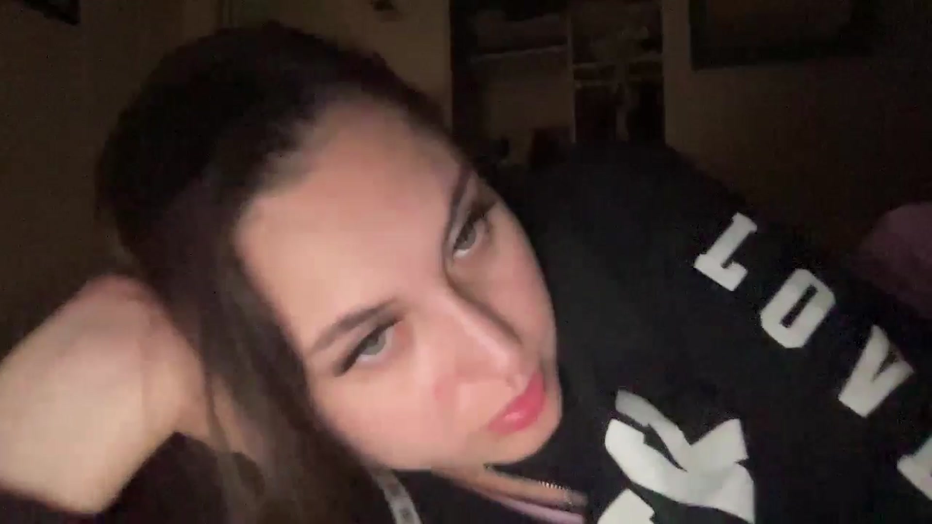Gallery image thumbnail from lana2437's myfreecams stream on, 08/30/2024, 11:22 image 6 of 20