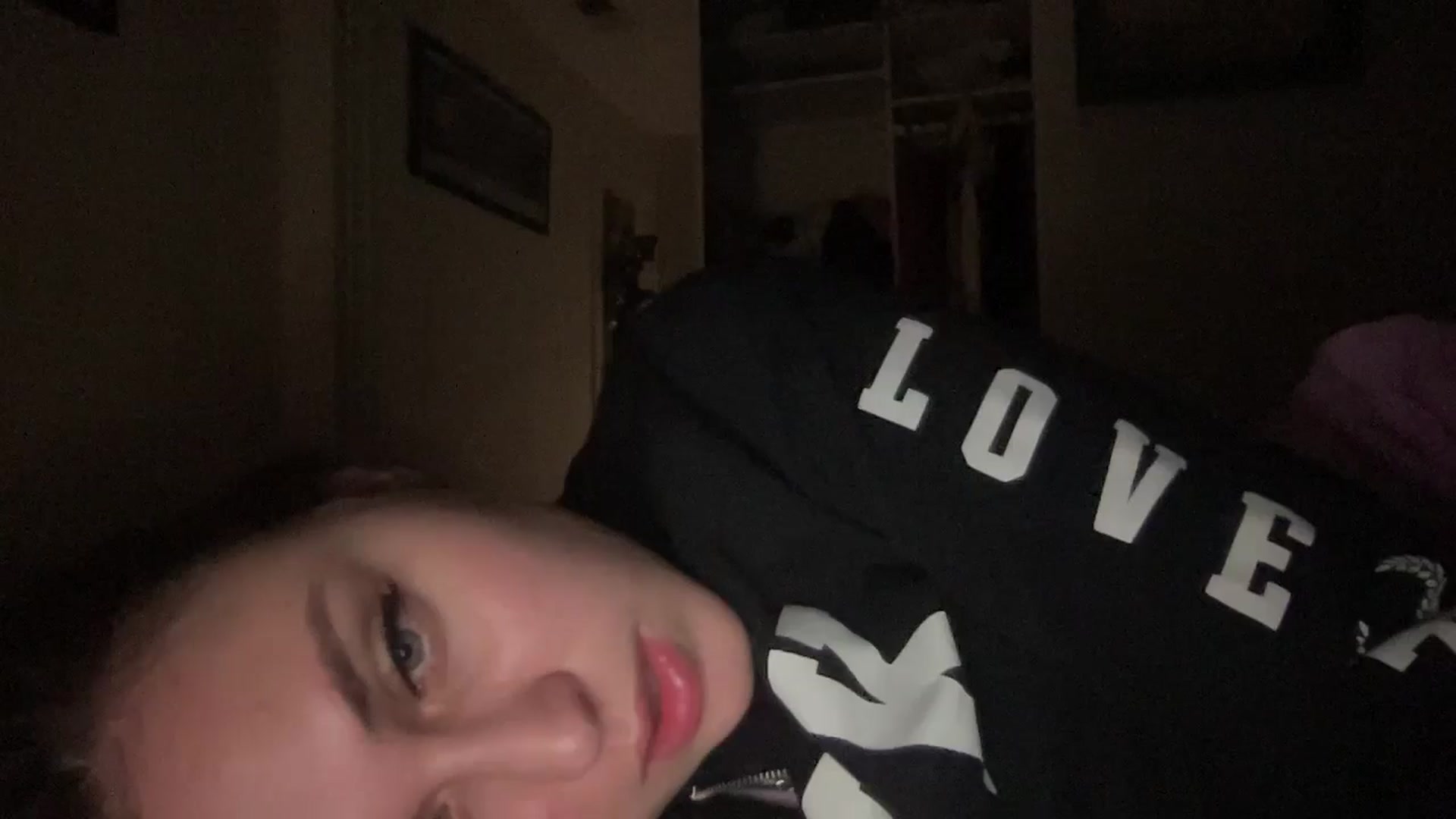 Gallery image thumbnail from lana2437's myfreecams stream on, 08/30/2024, 11:22 image 7 of 20