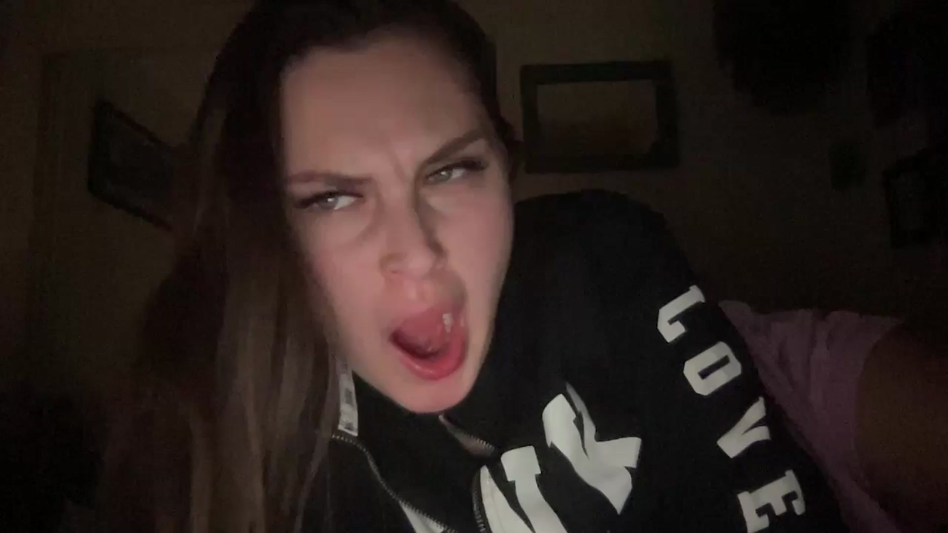 Gallery image thumbnail from lana2437's myfreecams stream on, 08/30/2024, 11:22 image 3 of 20