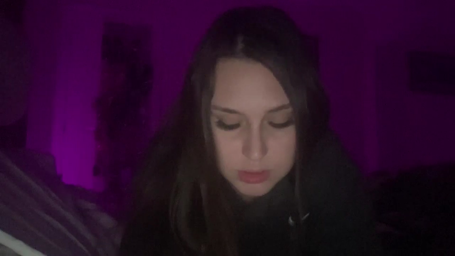 Gallery image thumbnail from lana2437's myfreecams stream on, 09/29/2024, 12:58 image 4 of 20