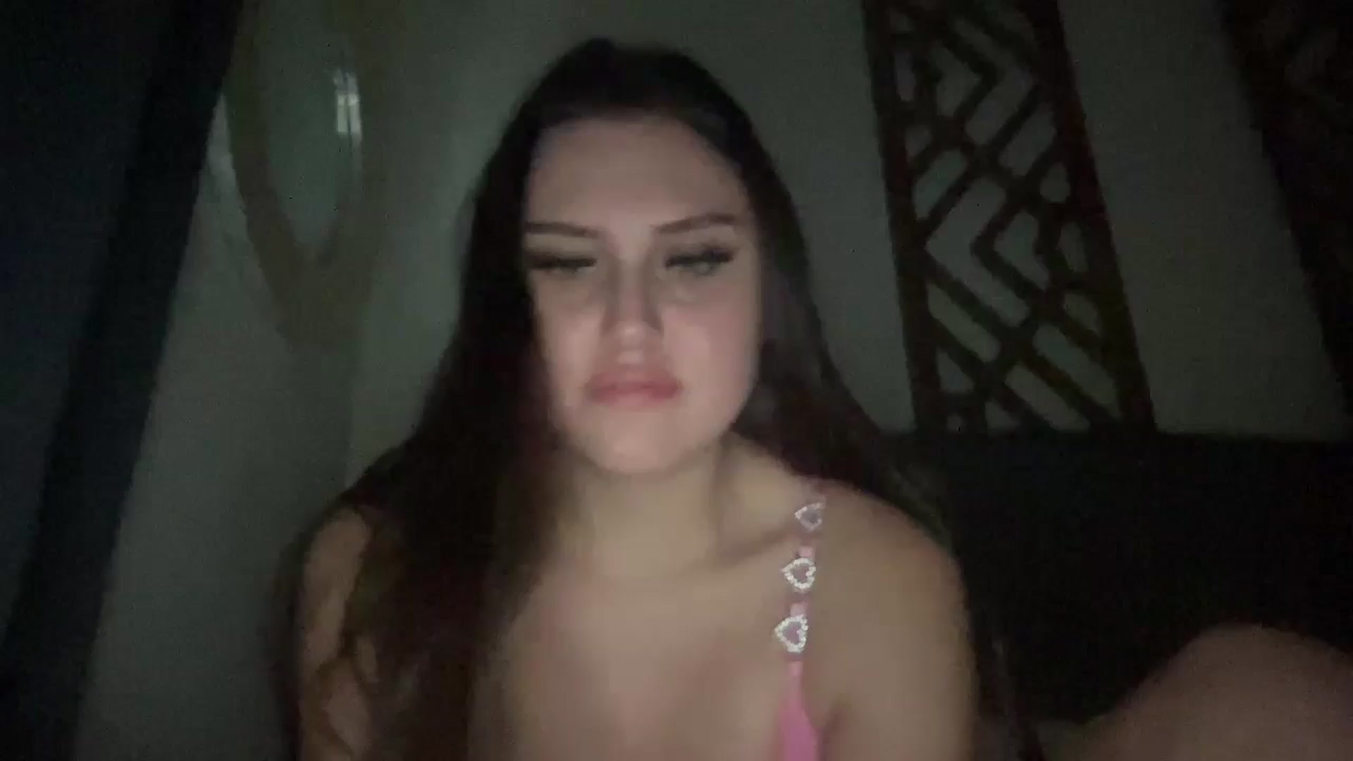 Gallery image thumbnail from lana2437's myfreecams stream on, 10/05/2024, 16:02 image 18 of 20