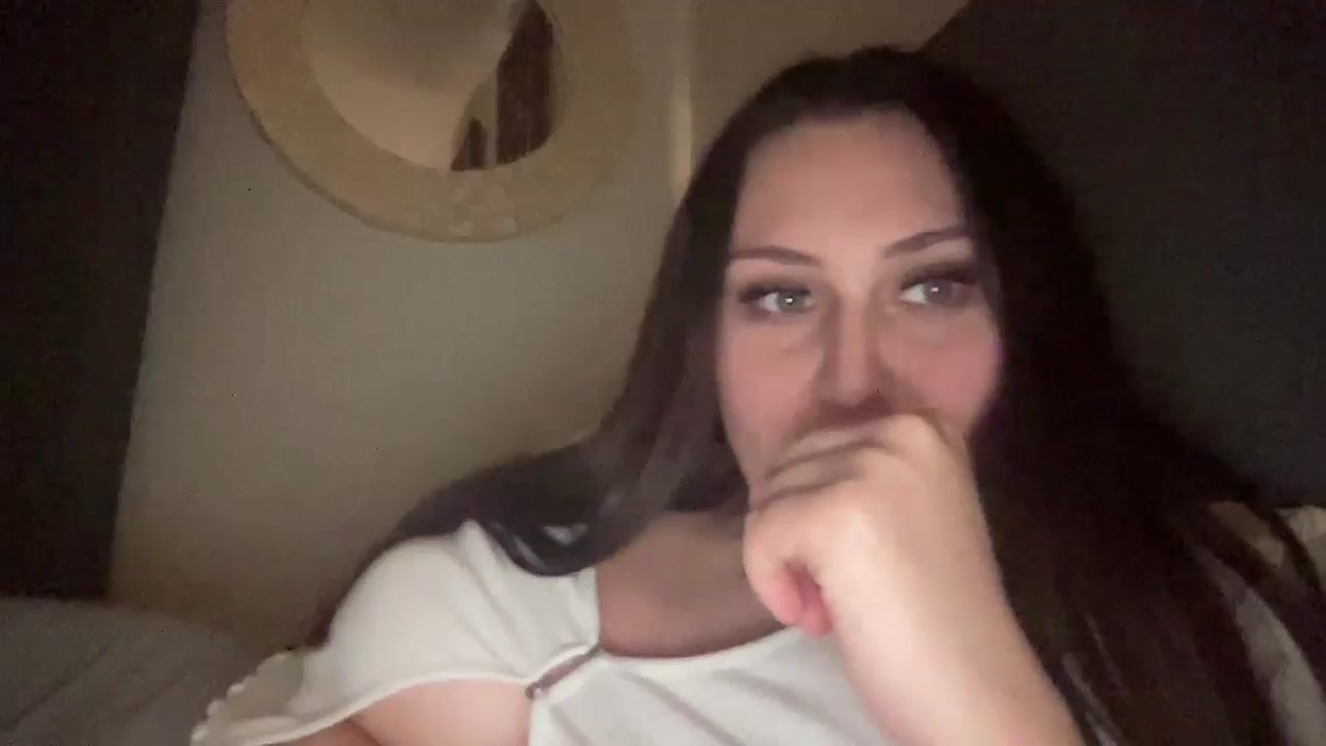Gallery image thumbnail from lana2437's myfreecams stream on, 10/16/2024, 07:21 image 2 of 20