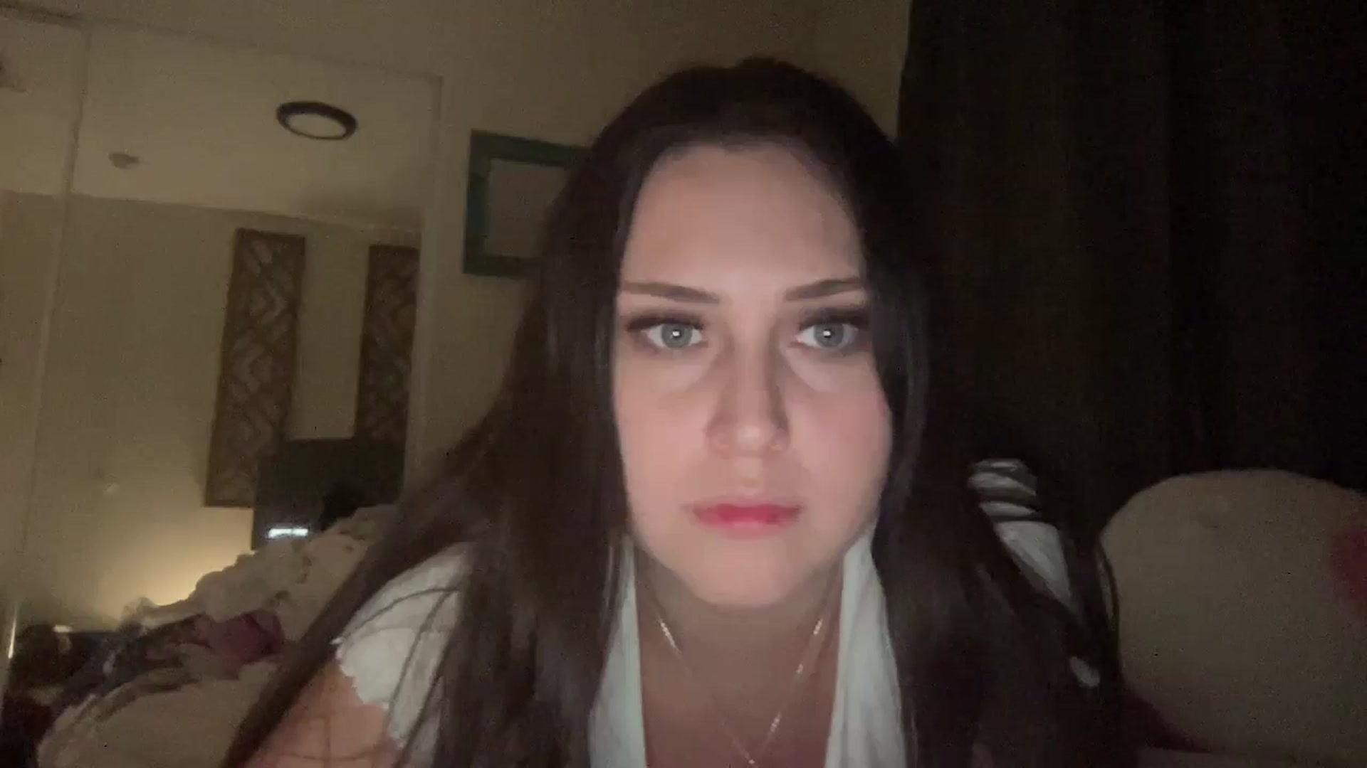 Gallery image thumbnail from lana2437's myfreecams stream on, 10/16/2024, 07:21 image 13 of 20