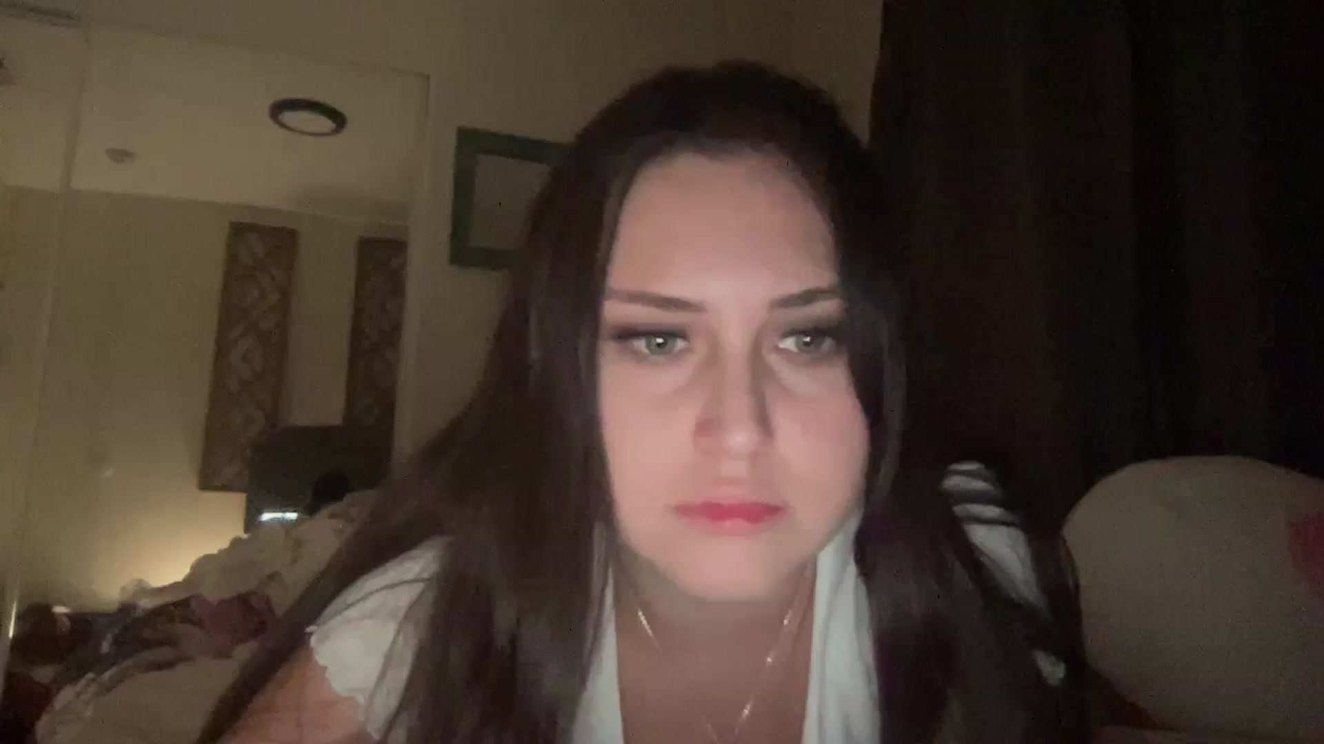 Gallery image thumbnail from lana2437's myfreecams stream on, 10/16/2024, 07:21 image 14 of 20