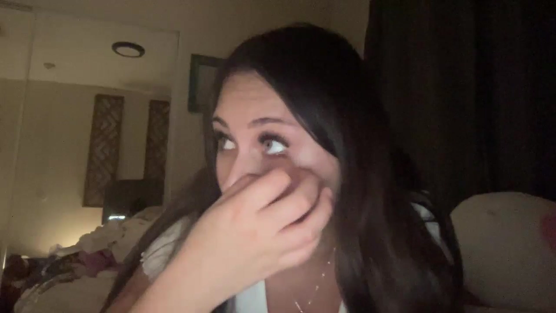 Gallery image thumbnail from lana2437's myfreecams stream on, 10/16/2024, 07:21 image 12 of 20