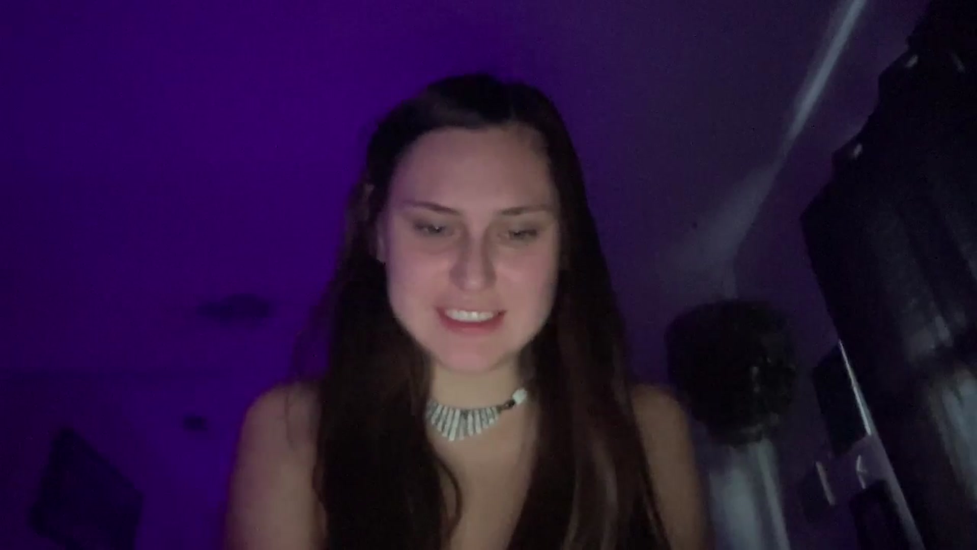 Gallery image thumbnail from lana2437's myfreecams stream on, 10/28/2024, 16:01 image 11 of 20