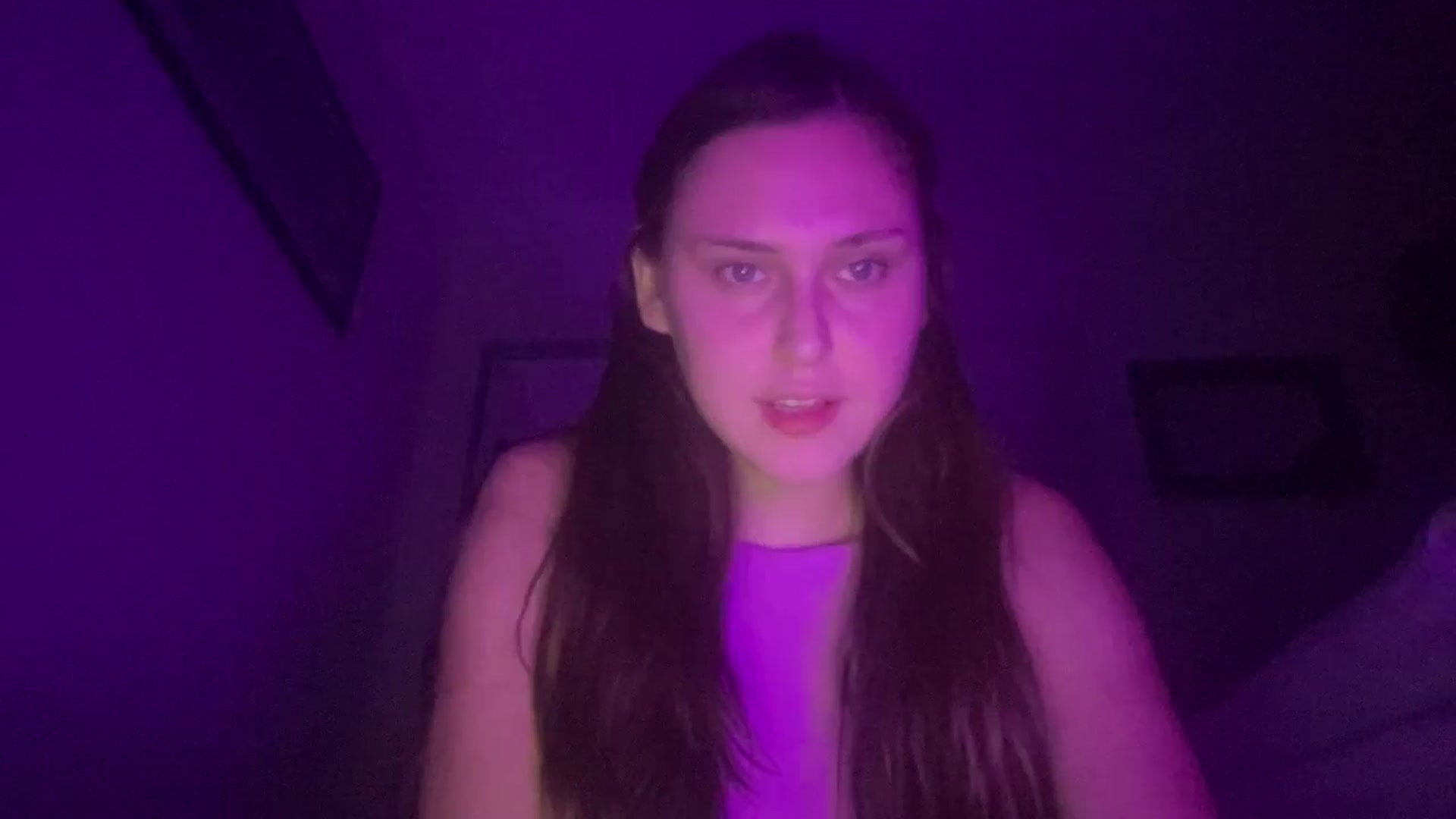 Gallery image thumbnail from lana2437's myfreecams stream on, 10/29/2024, 07:52 image 10 of 20