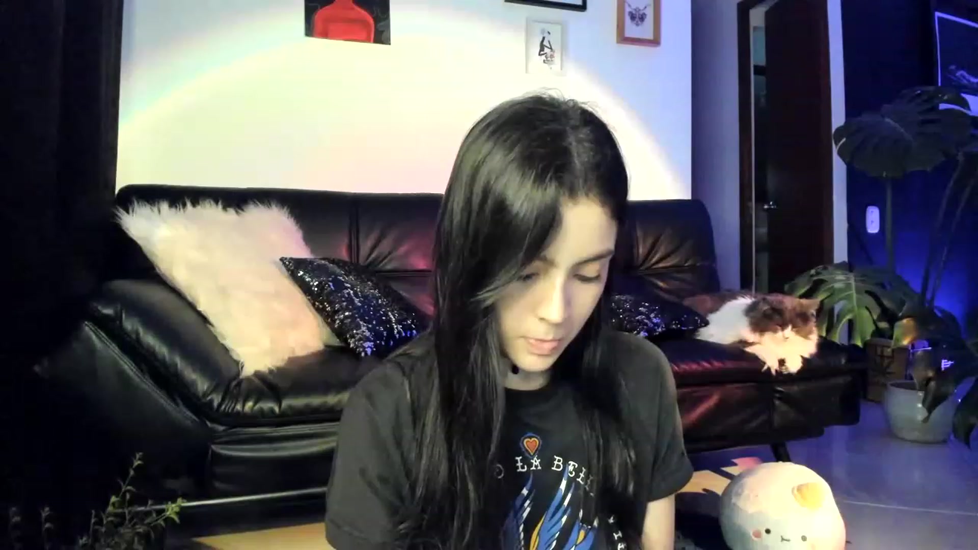 Gallery image thumbnail from lanaph's myfreecams stream on, 11/17/2022, 05:10 image 19 of 20